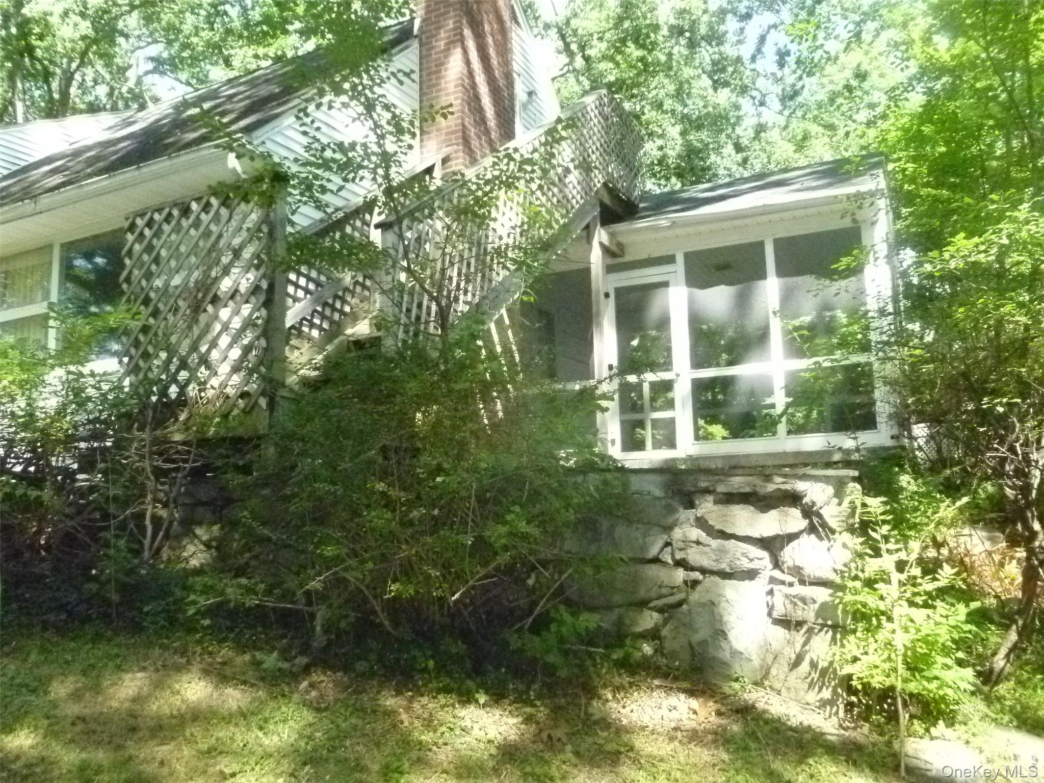 17 Chestnut Lane Property Photo 4