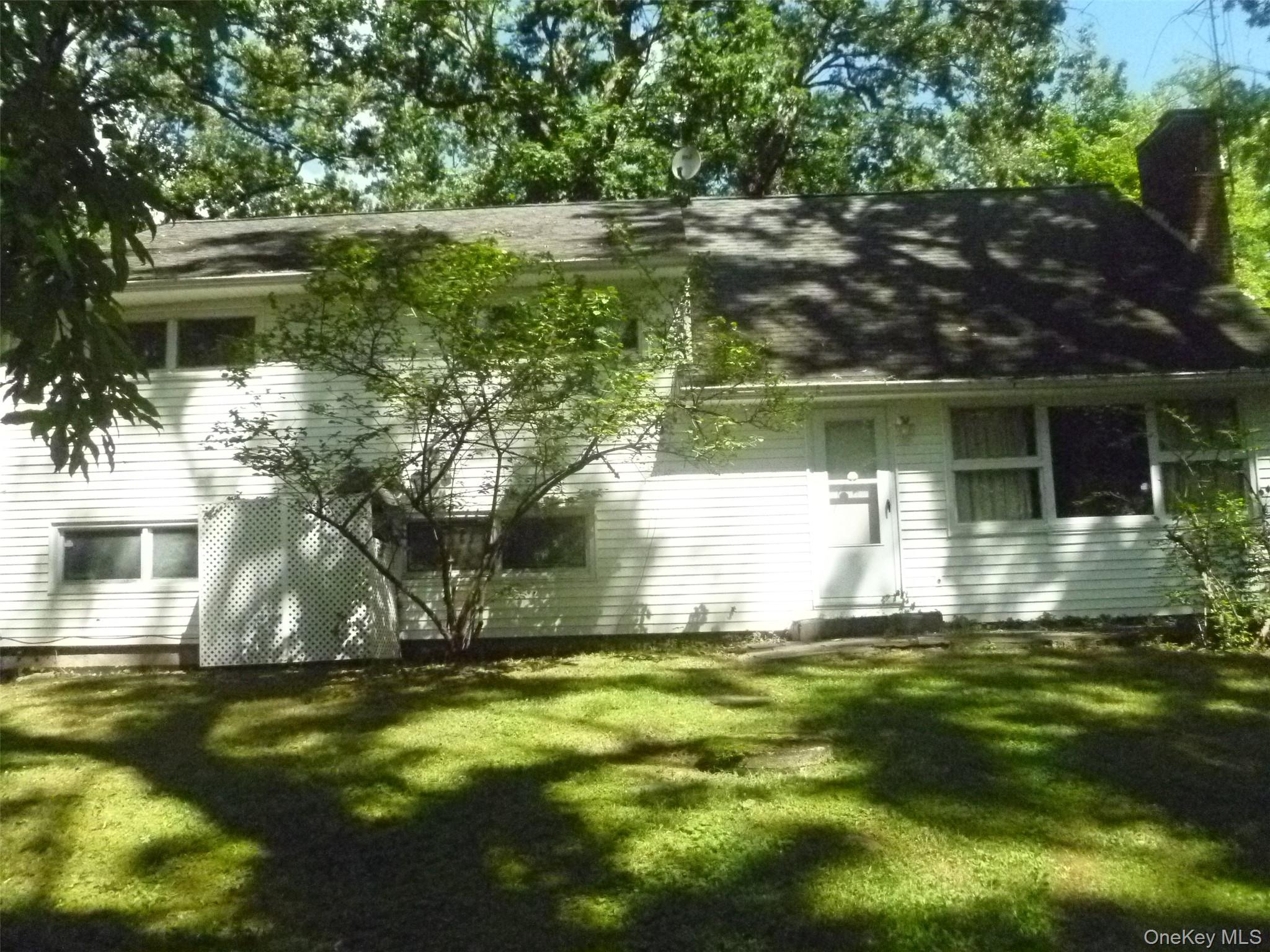 17 Chestnut Lane Property Photo 5