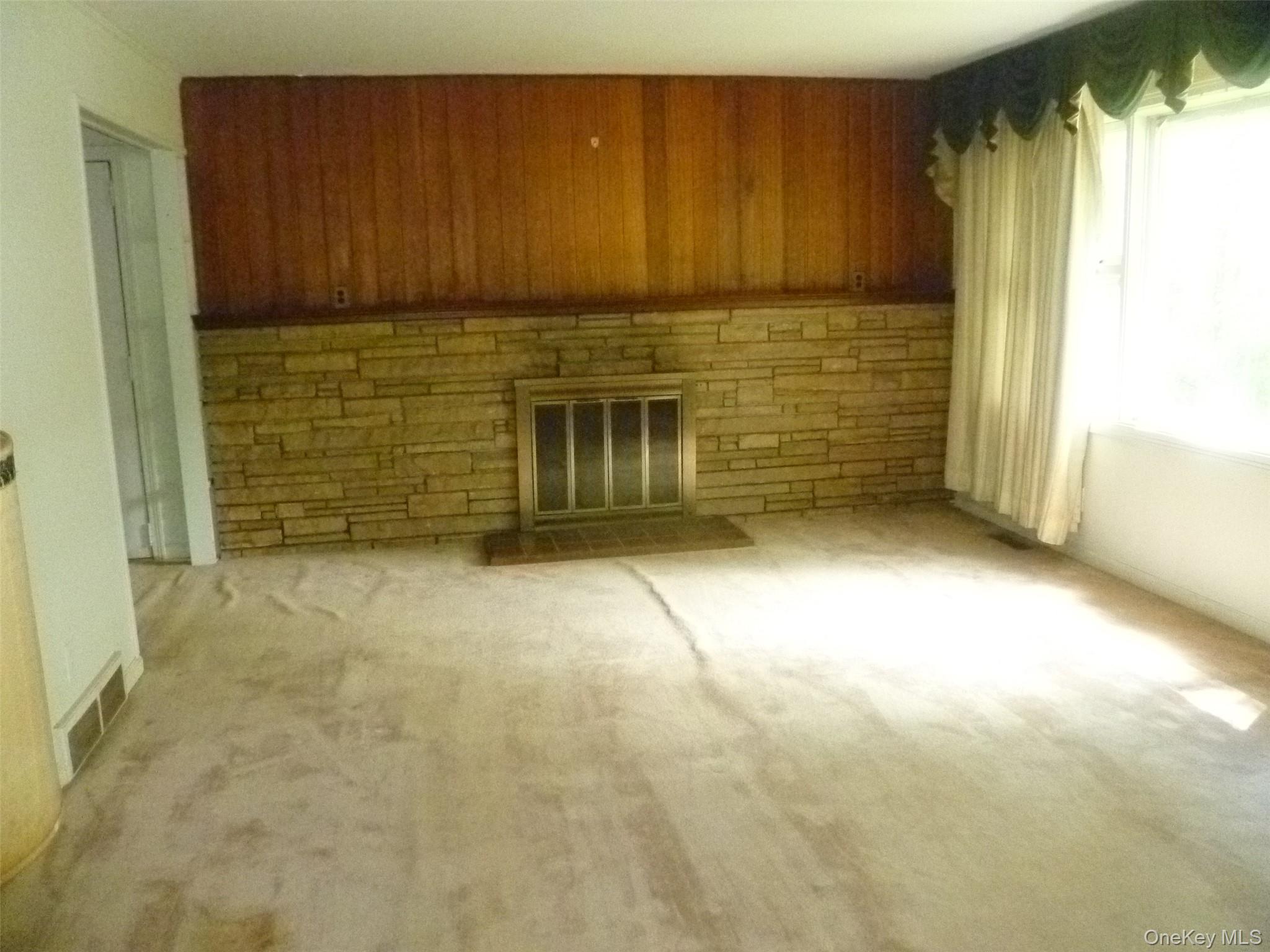 17 Chestnut Lane Property Photo 9