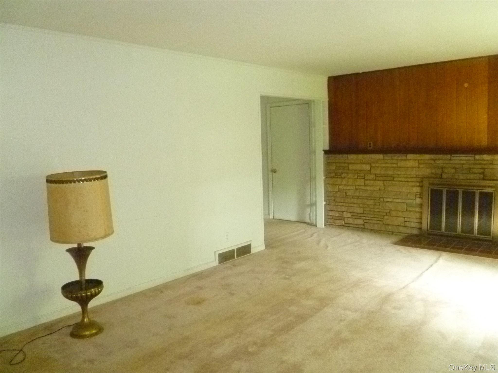 17 Chestnut Lane Property Photo 10