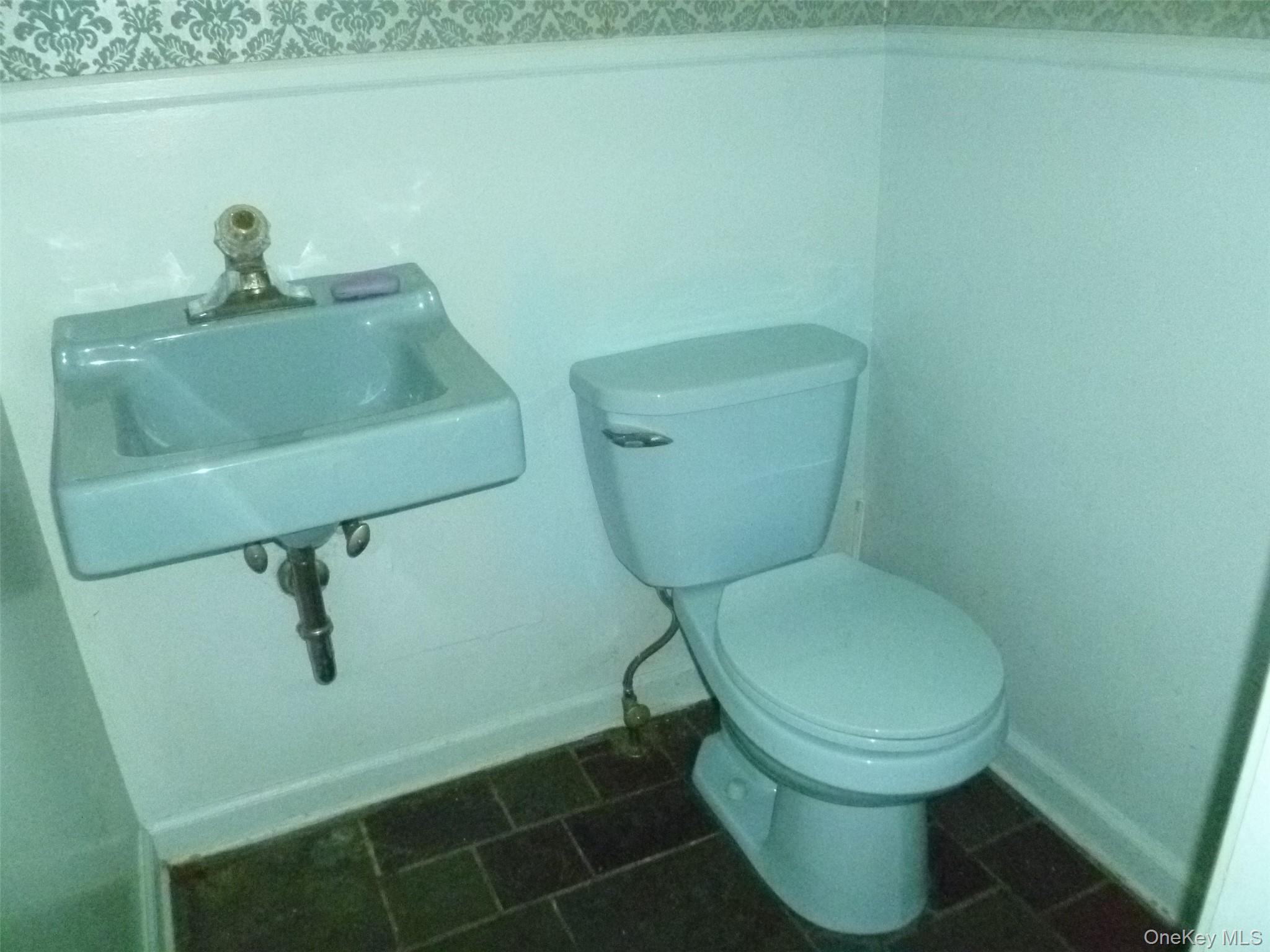 17 Chestnut Lane Property Photo 17
