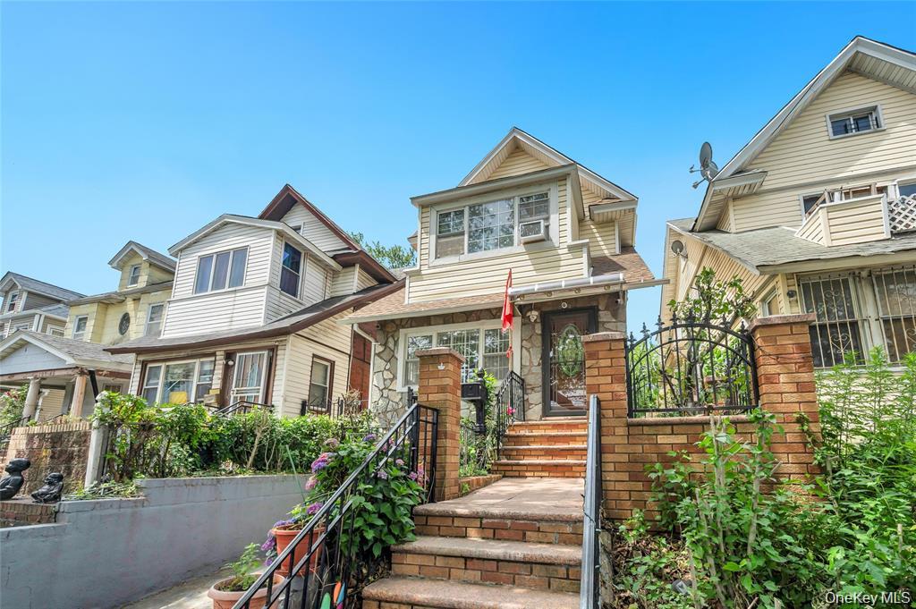 10530 Van Wyck Expressway Property Photo 2