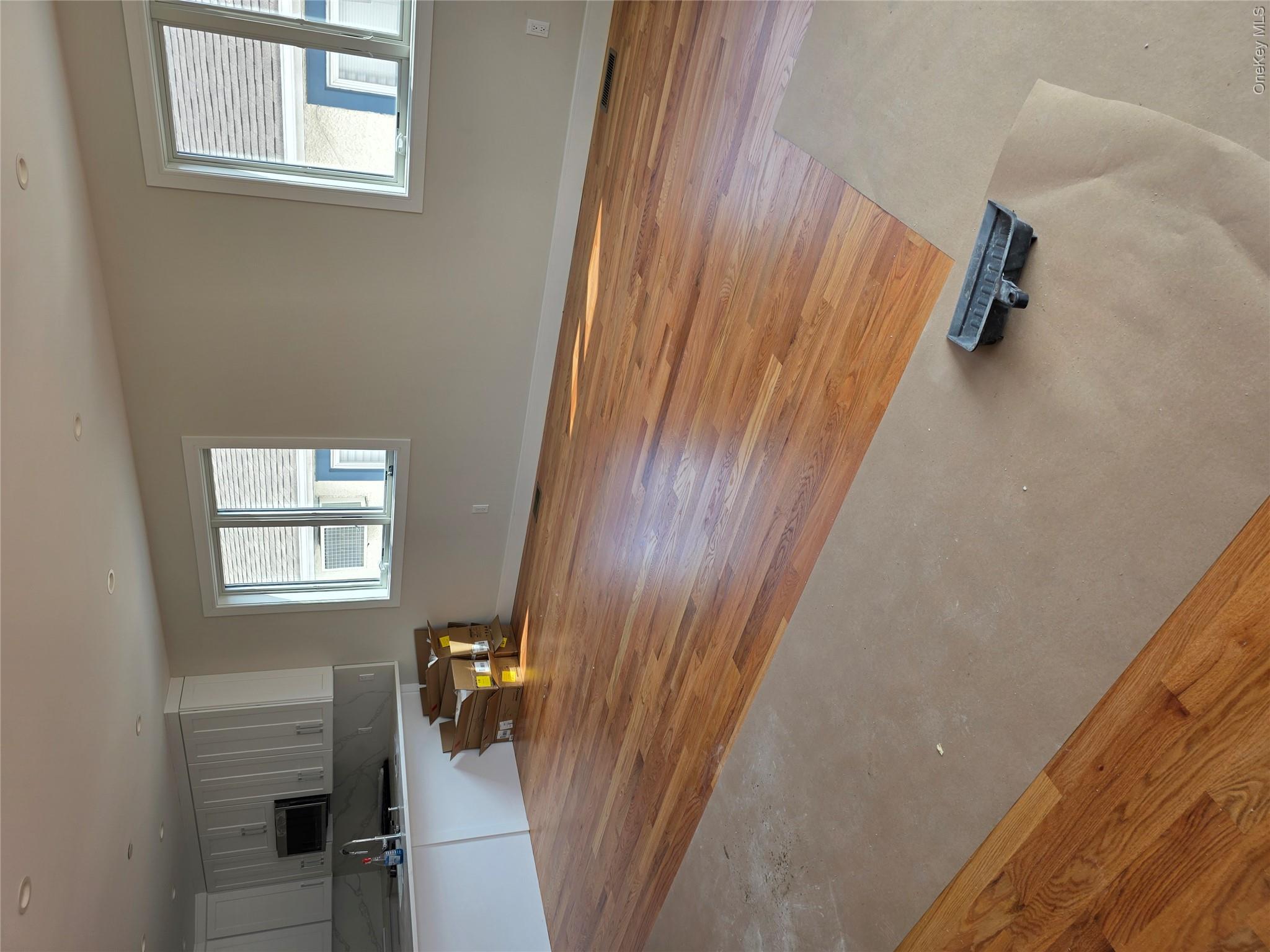 72 Ohio Avenue Lower Property Photo 3
