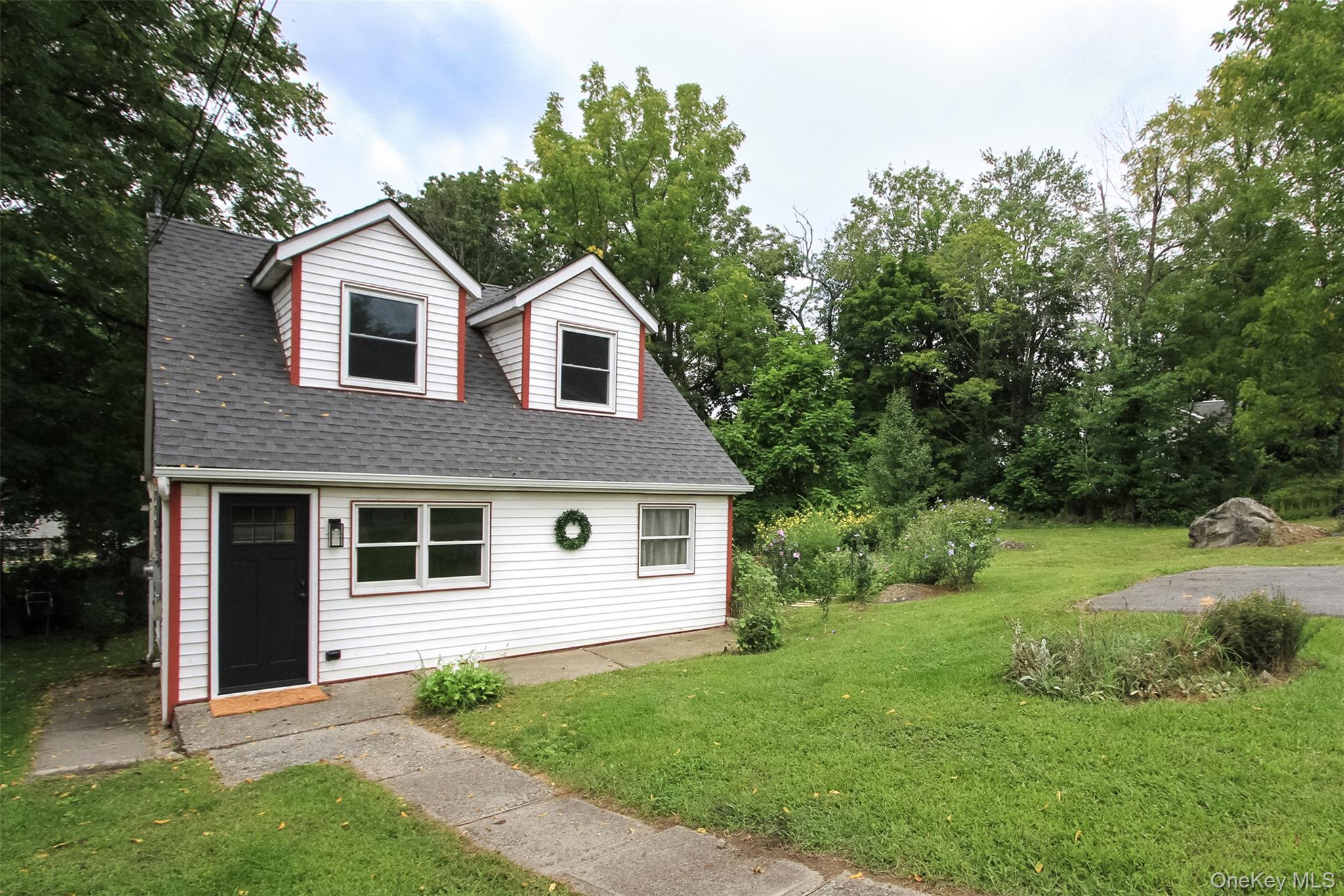 105 White Street Property Photo 1