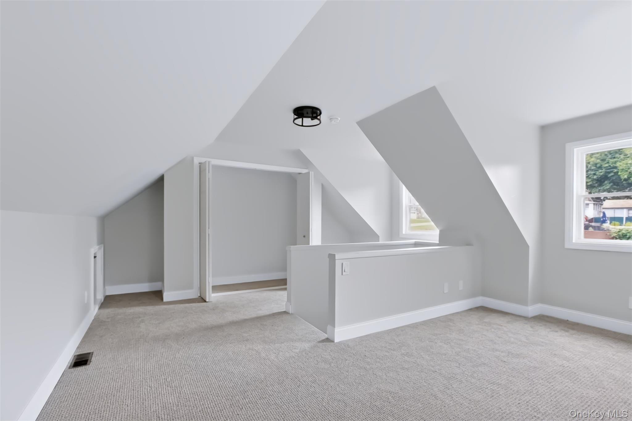 105 White Street Property Photo 19