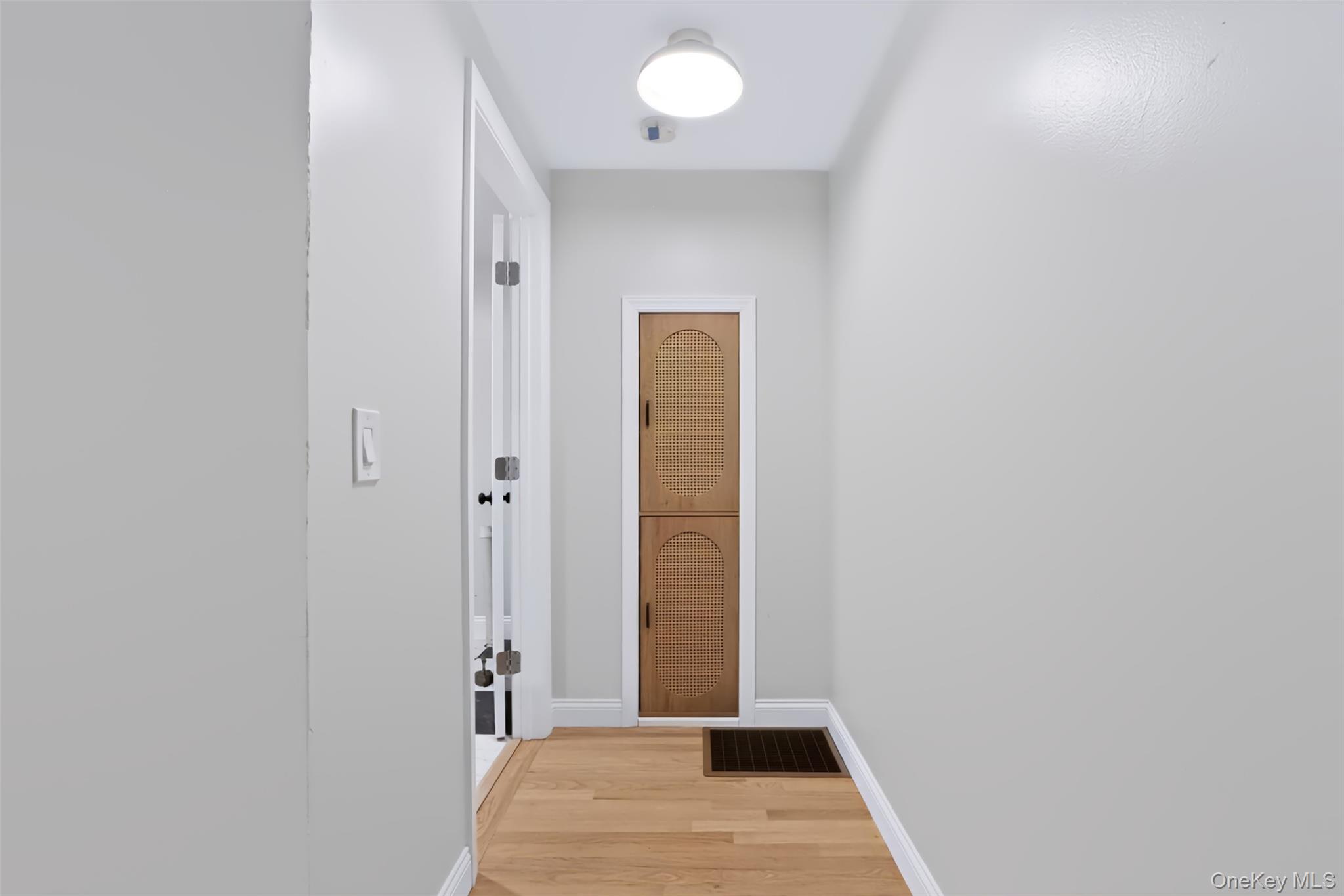 105 White Street Property Photo 26