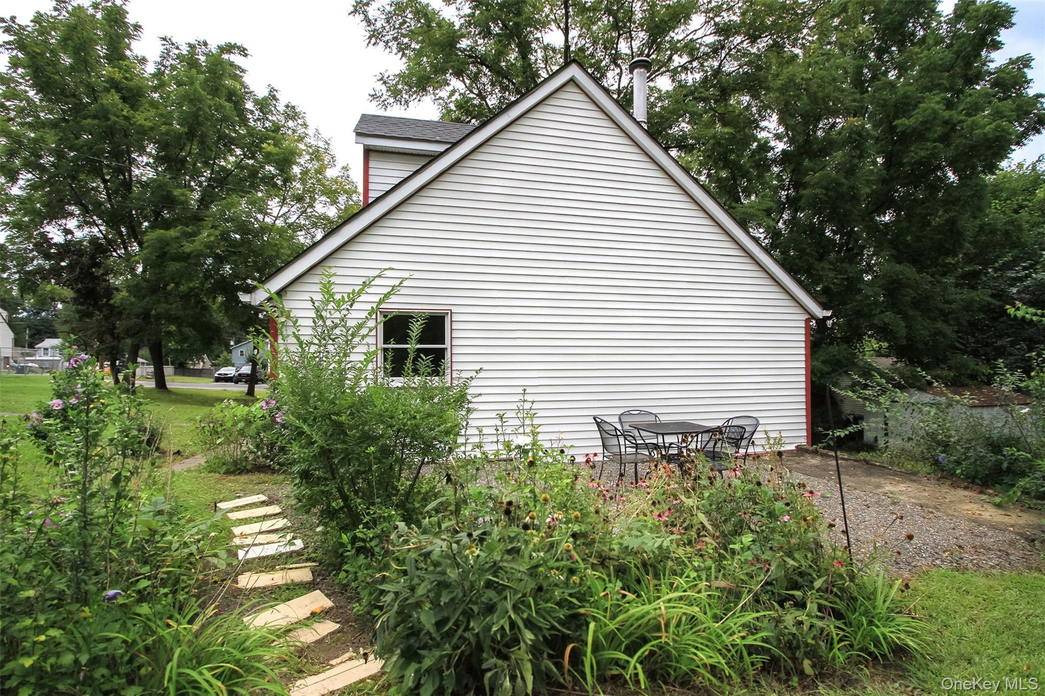 105 White Street Property Photo 31