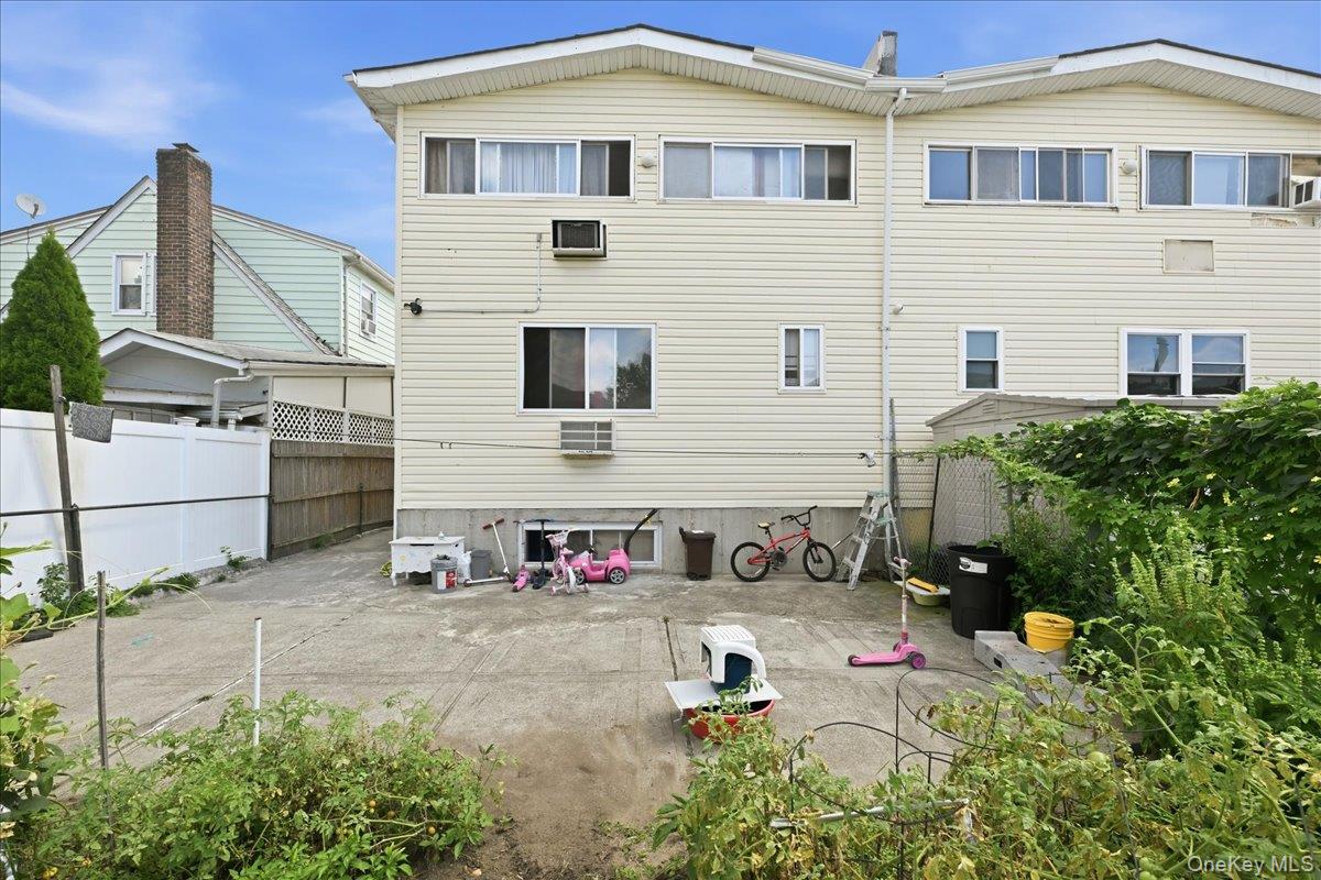 13534 127th Street Property Photo 6