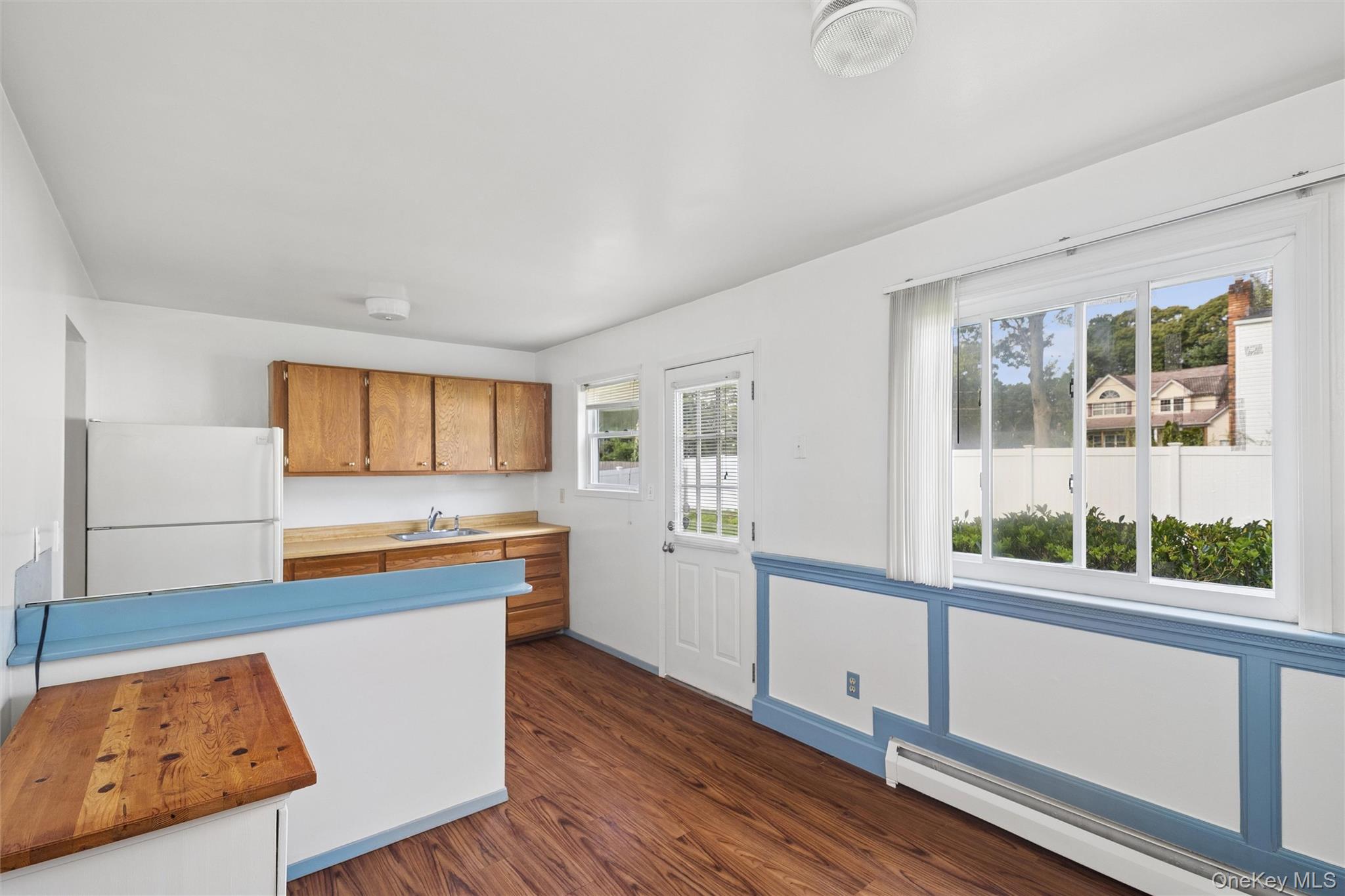 544 Park Avenue Property Photo 9