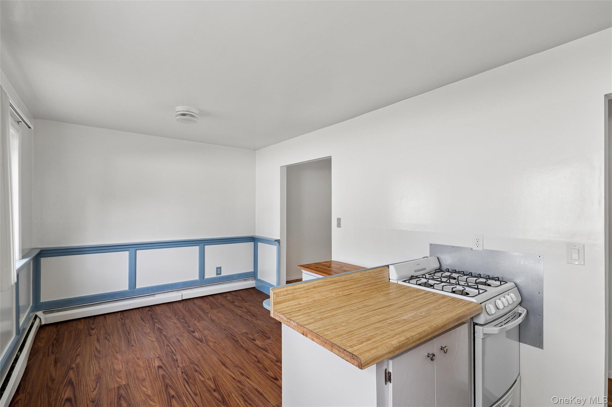544 Park Avenue Property Photo 12