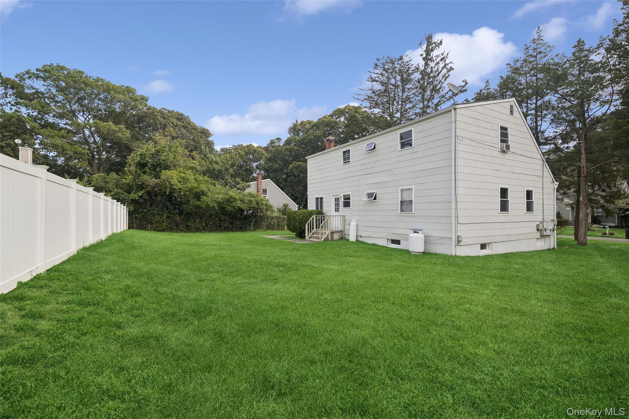 544 Park Avenue Property Photo 32