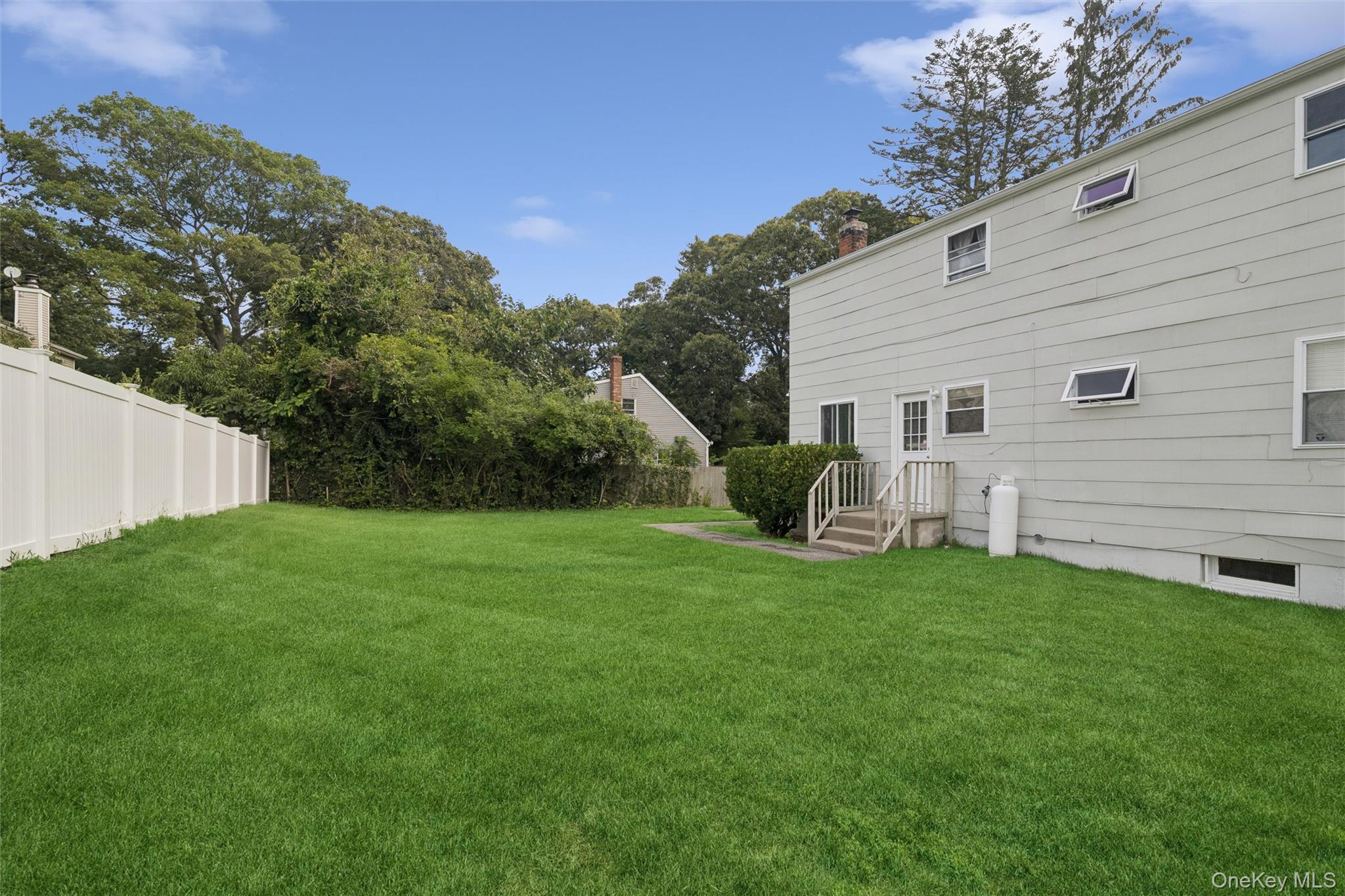 544 Park Avenue Property Photo 33