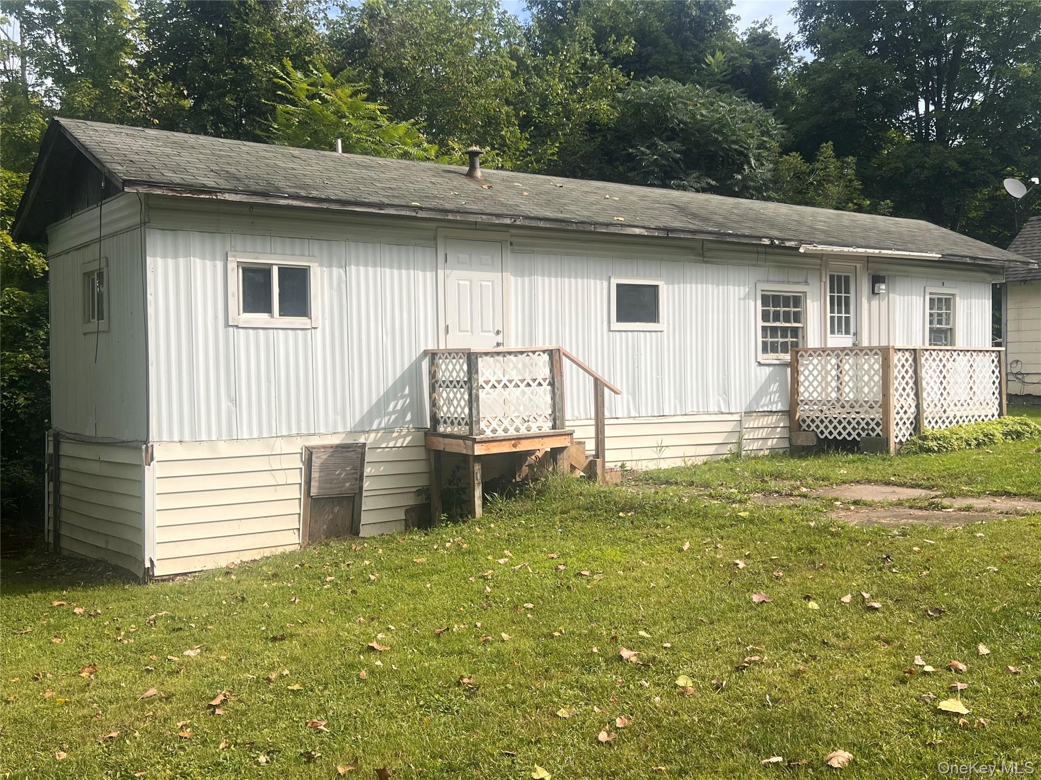 70 Minnewaska Trail Property Photo 1