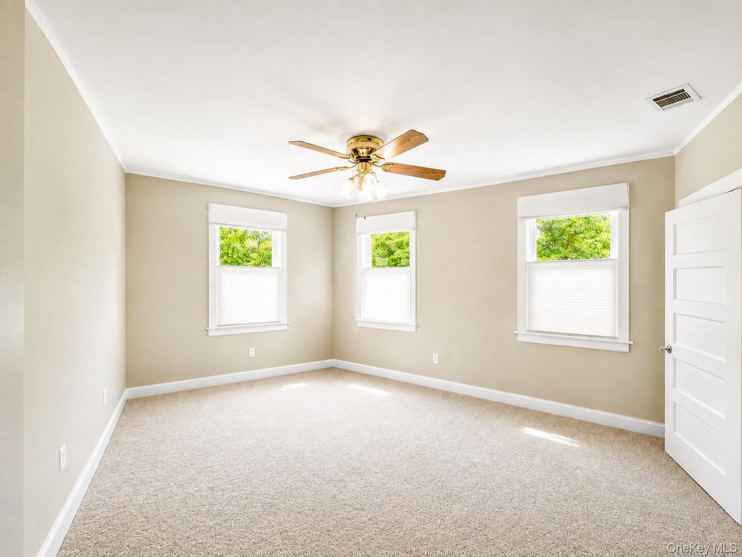 145 Lincoln Avenue Property Photo 12