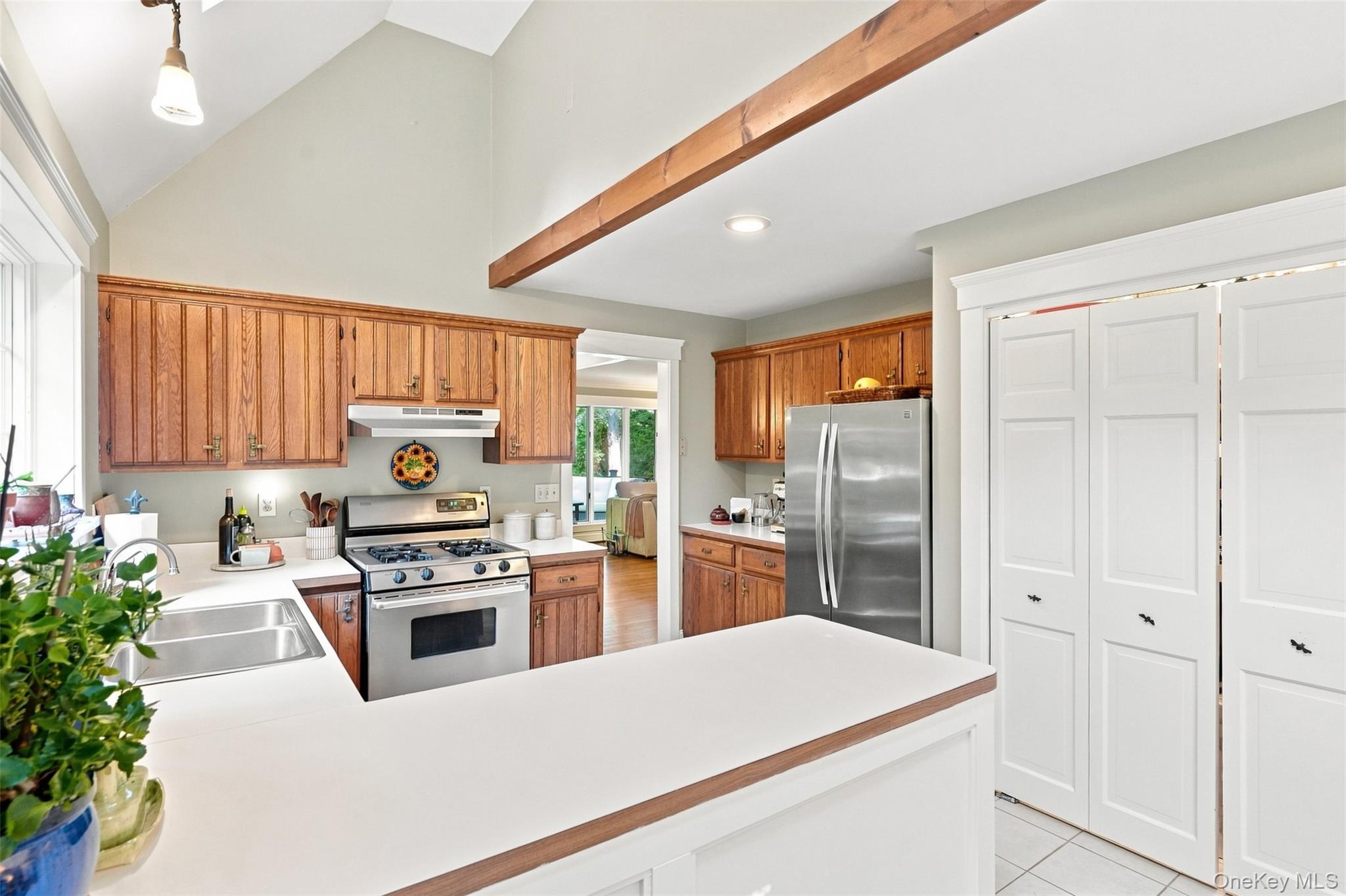 45 Chardavoyne Road Property Photo 10