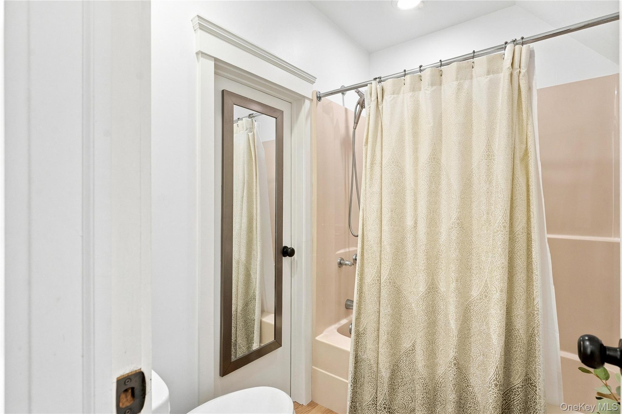 45 Chardavoyne Road Property Photo 23