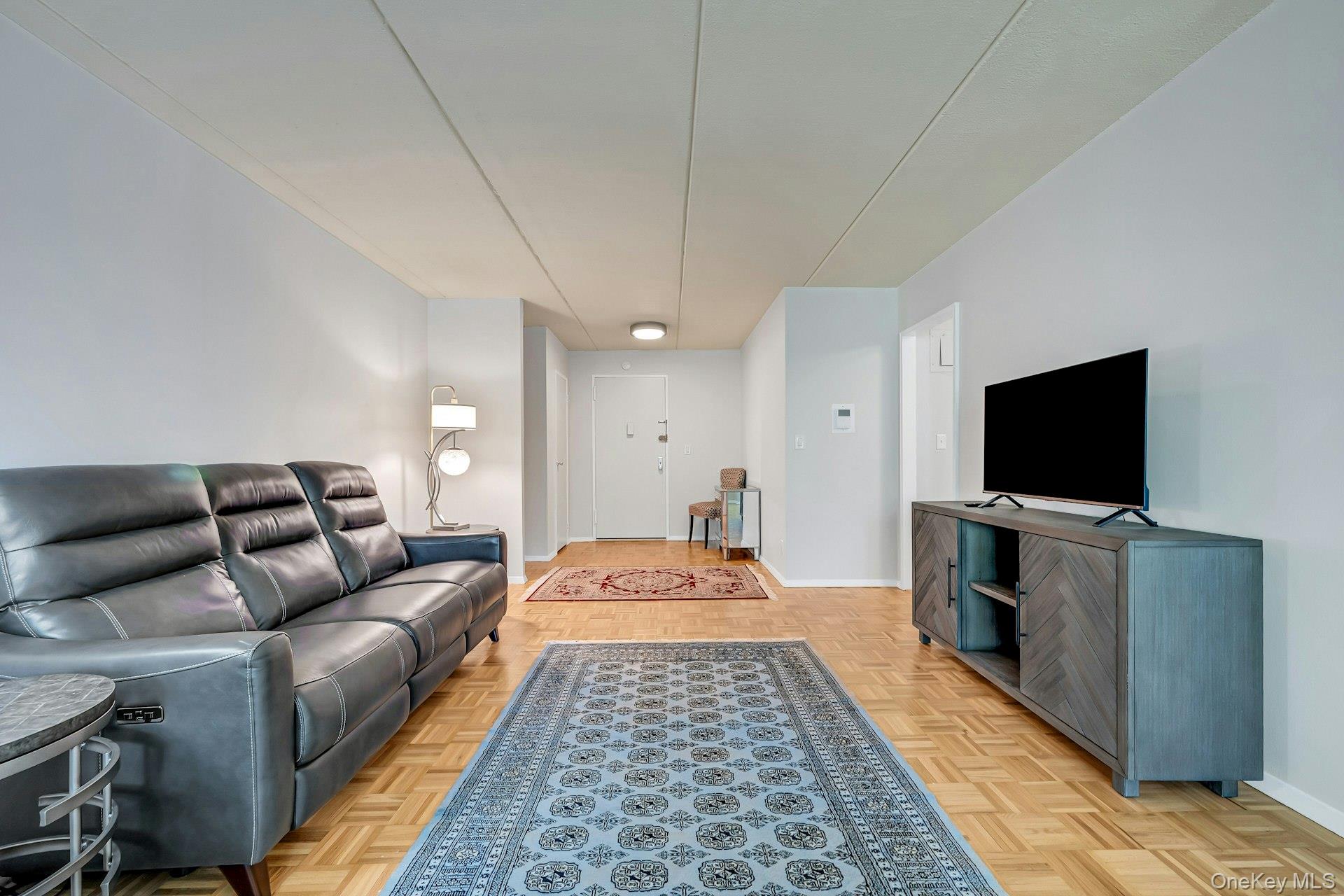 416 Benedict Avenue 3a Property Photo 6