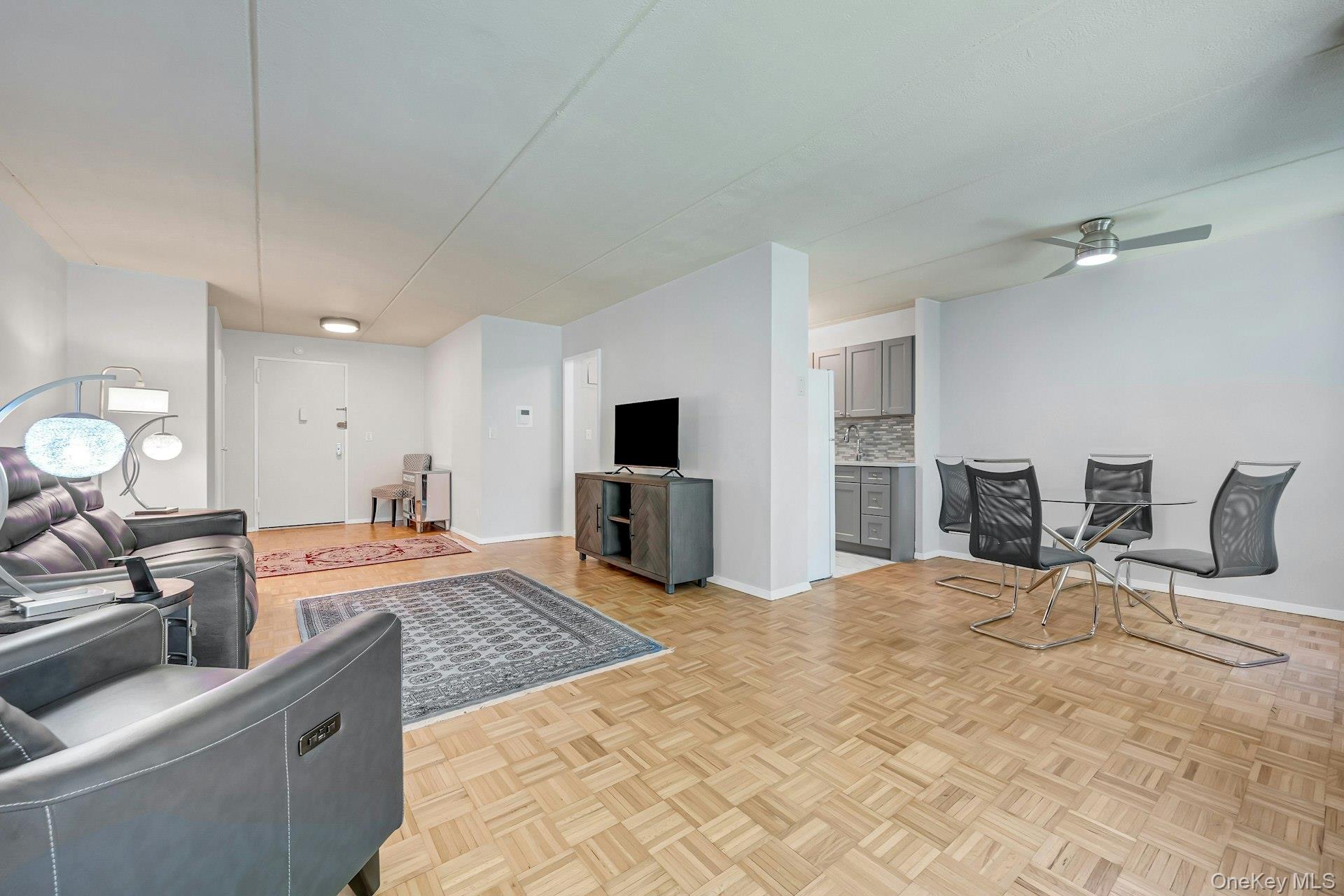 416 Benedict Avenue 3a Property Photo 9
