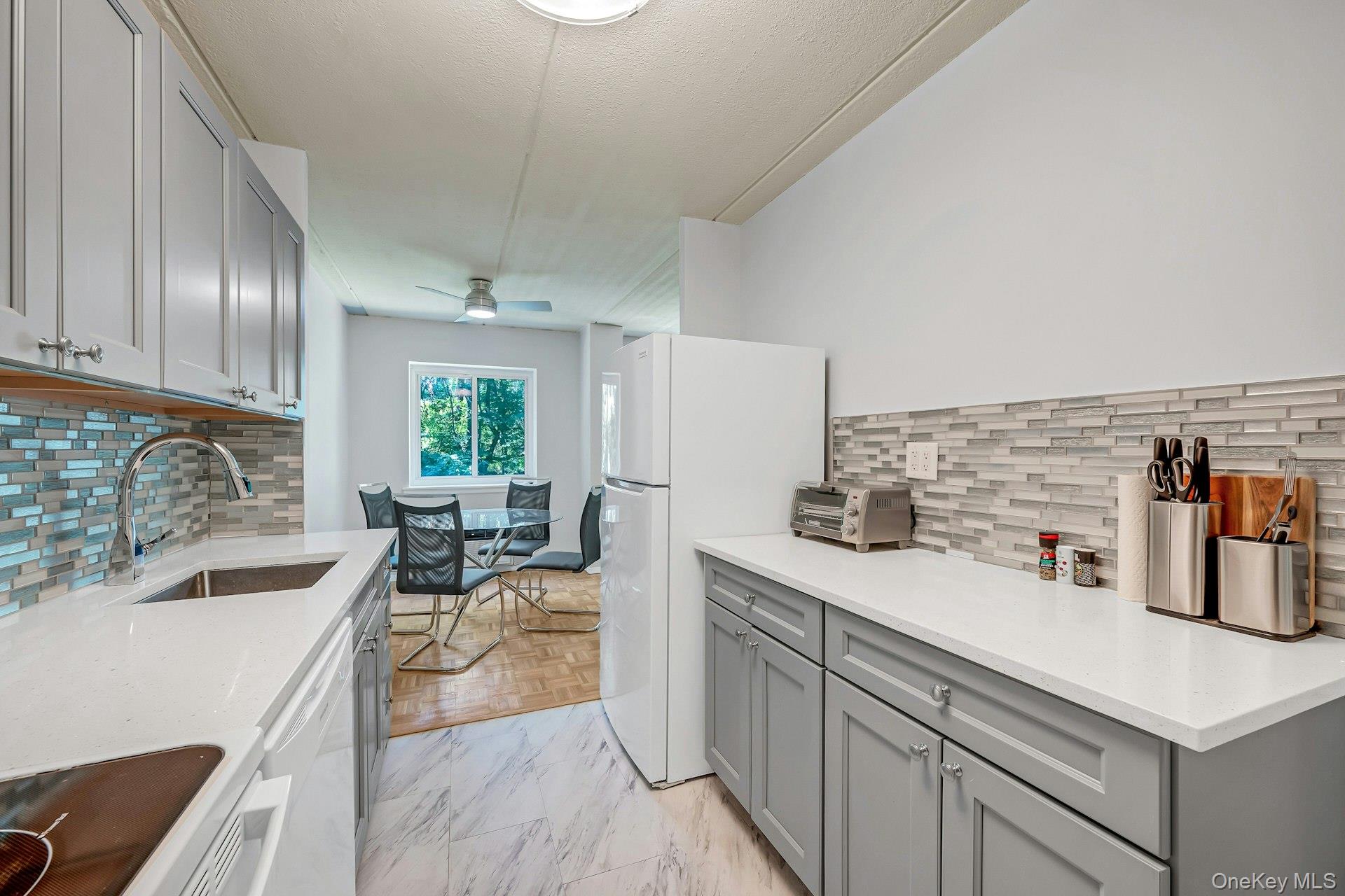 416 Benedict Avenue 3a Property Photo 12