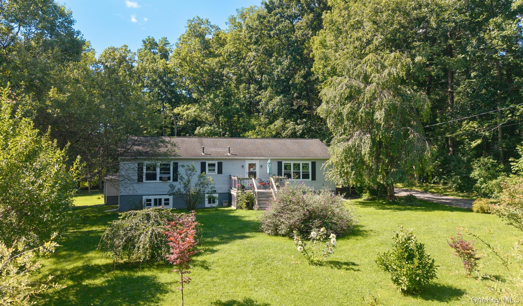 28 Buck Lane Property Photo 5