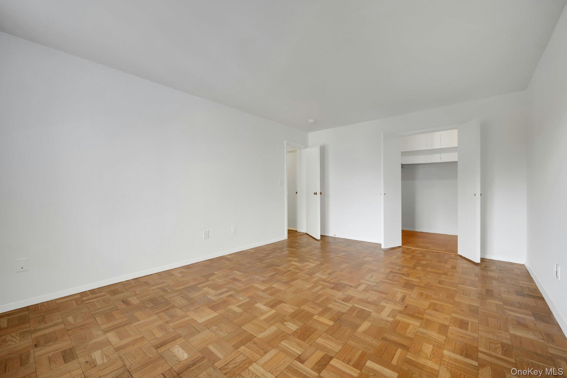 499 N Broadway 6b Property Photo 12