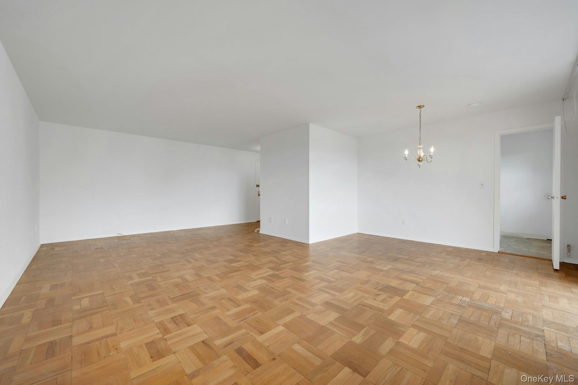 499 N Broadway 6b Property Photo 17