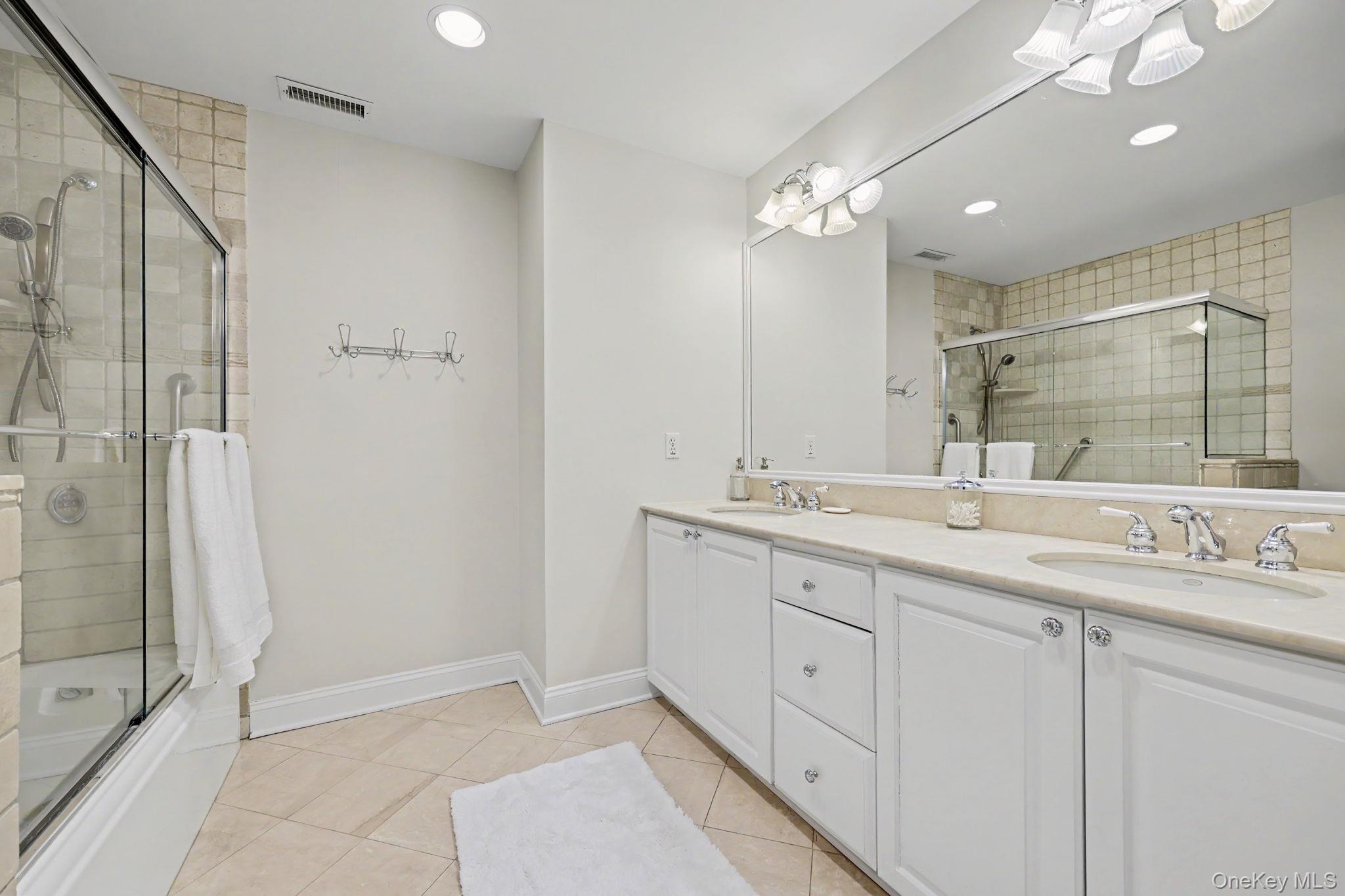 13 Lia Fail Way Property Photo 25
