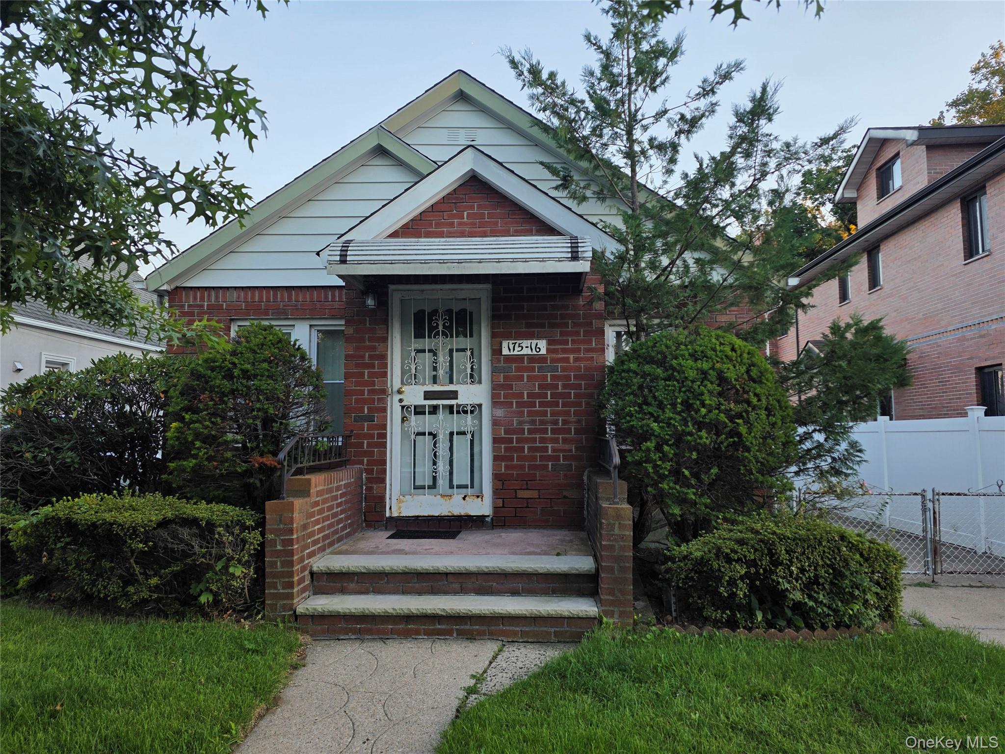 17516 Underhill Avenue Property Photo 1