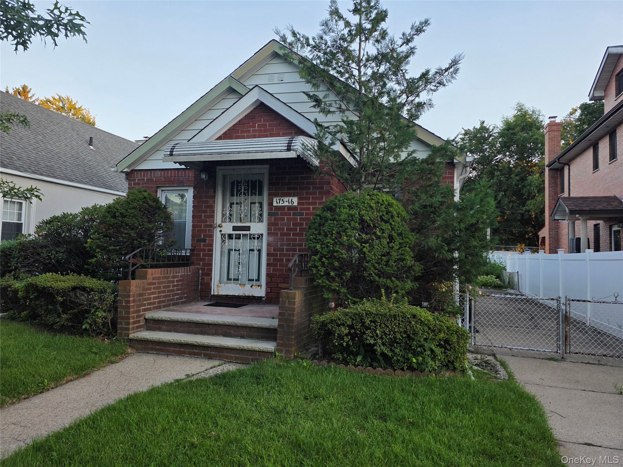 17516 Underhill Avenue Property Photo 2