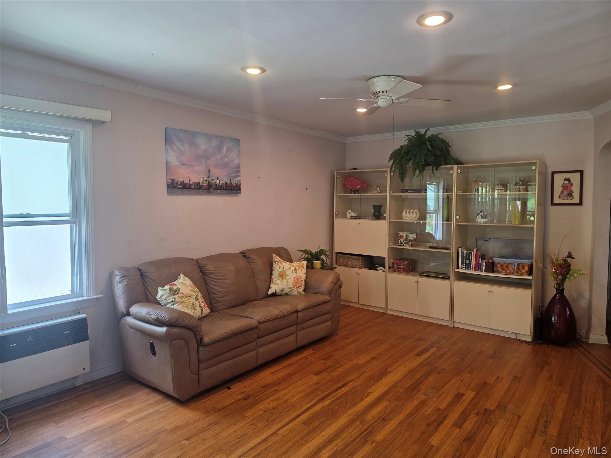 17516 Underhill Avenue Property Photo 3