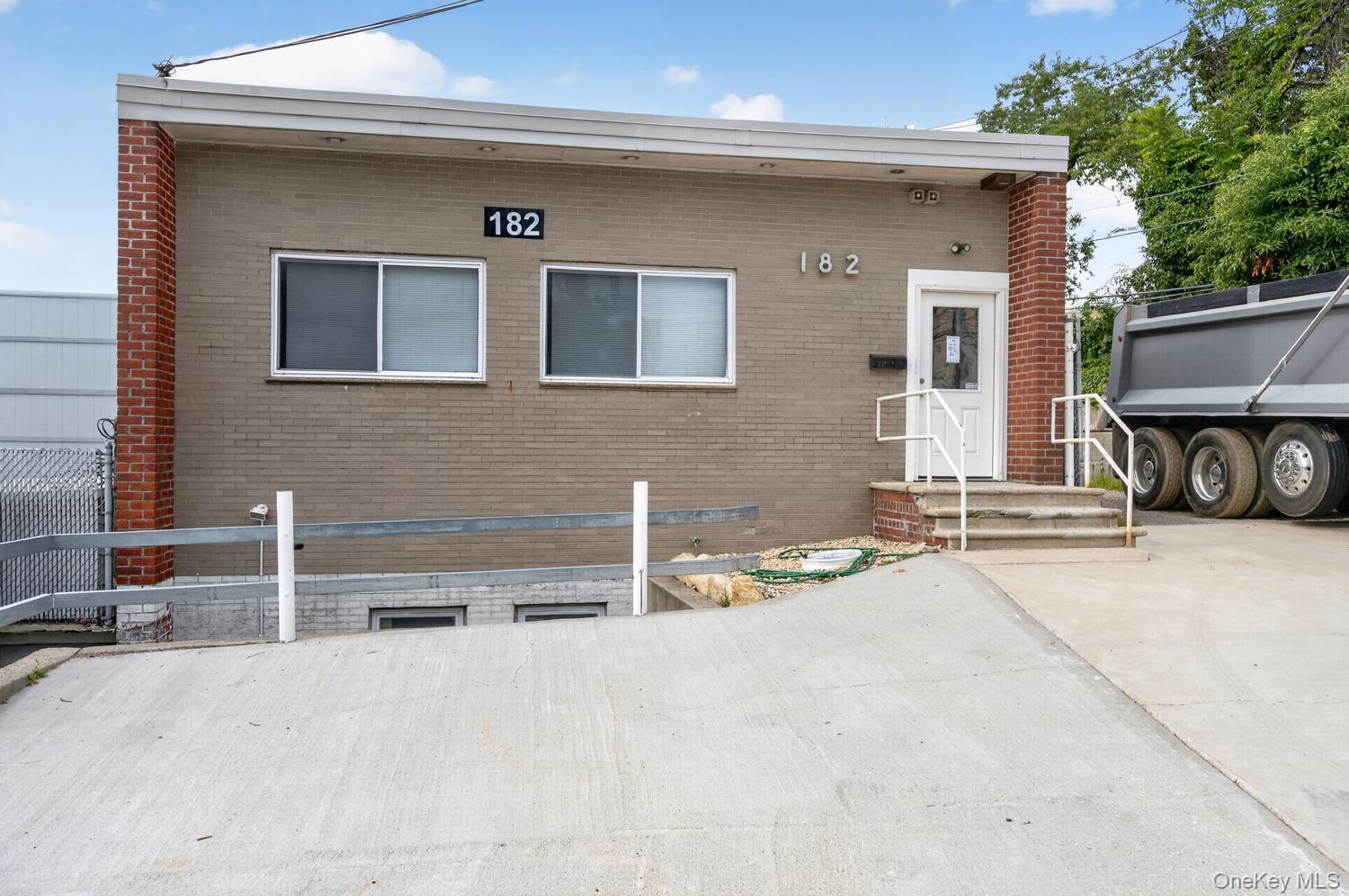 182 Fairchild Avenue Property Photo 1