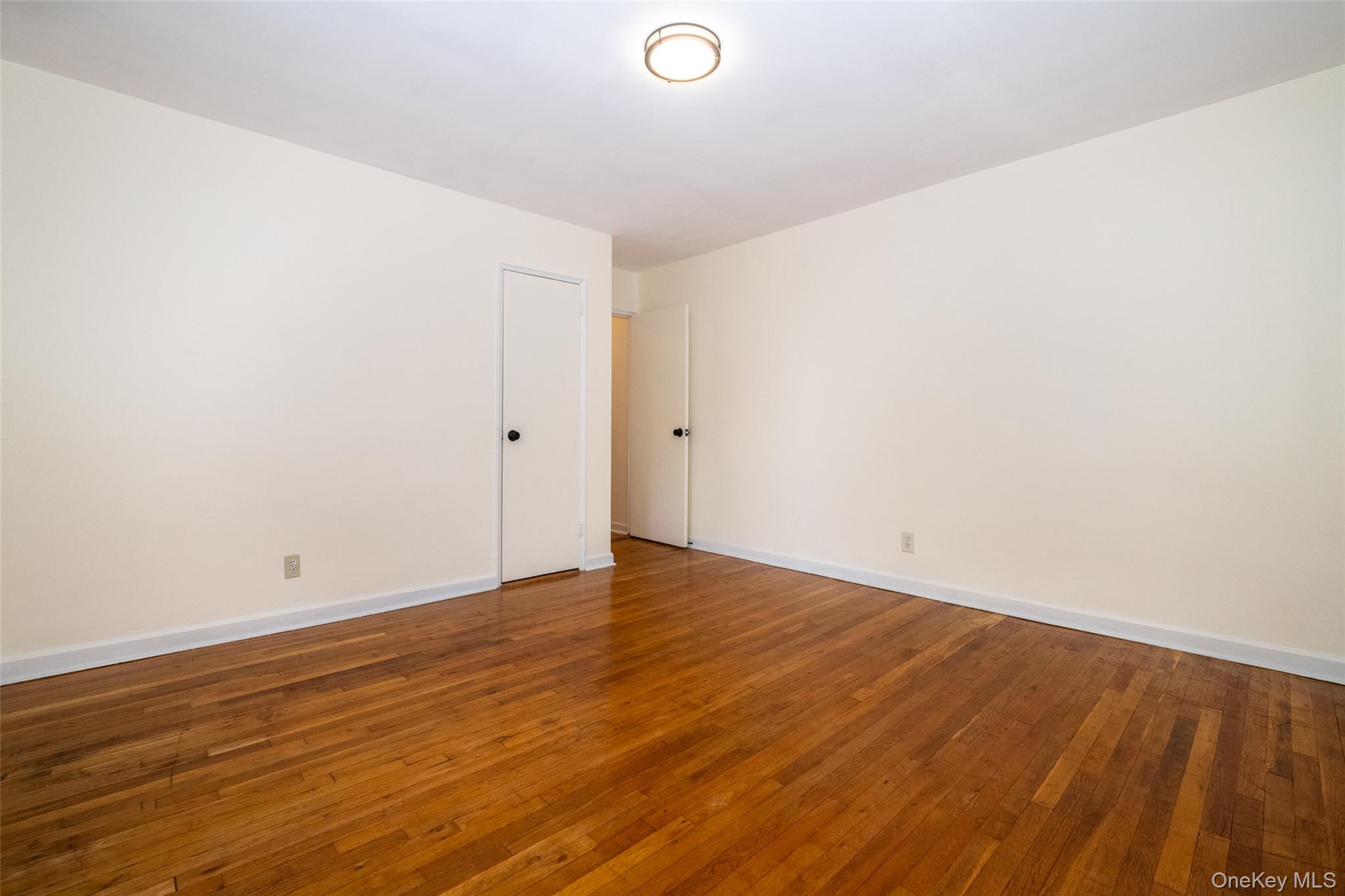 70 Locust B405 Property Photo 32