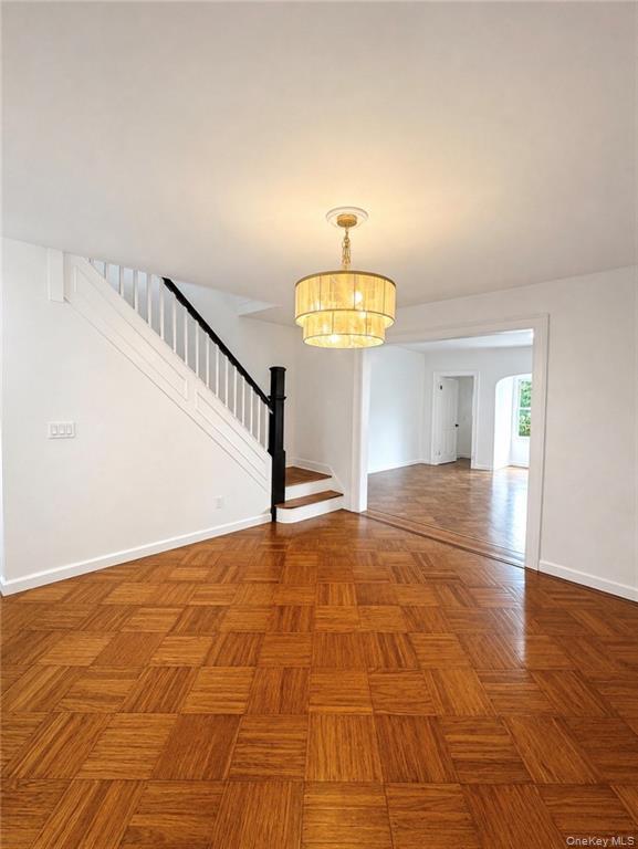 214 E 38th Street Property Photo 8