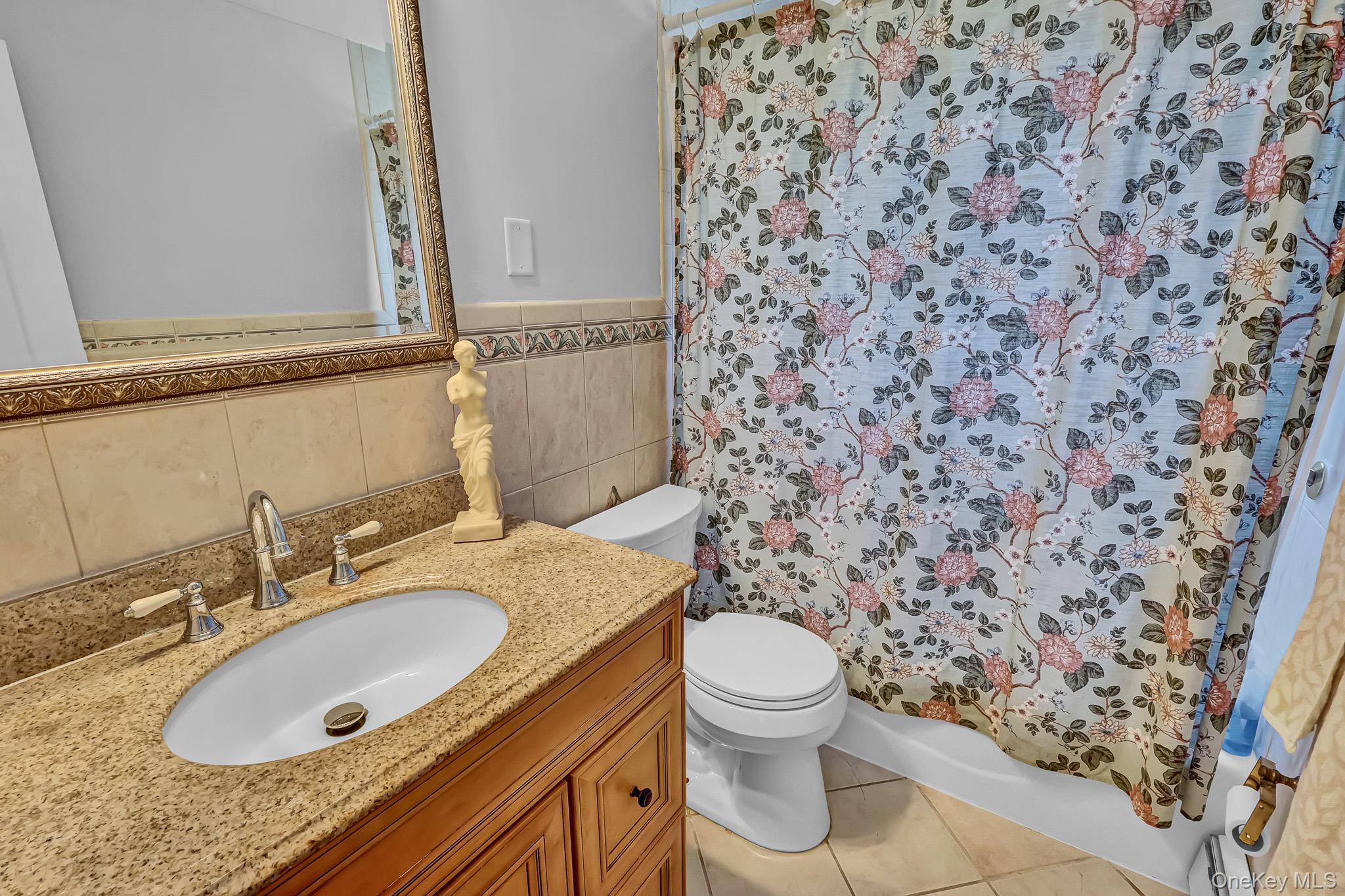 948 Simon Place Property Photo 26