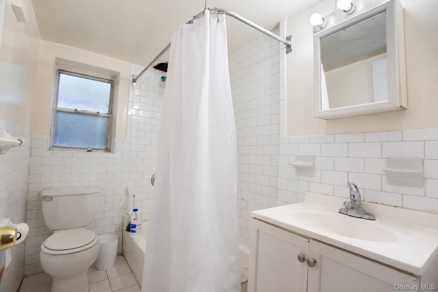 325 Shore Road C Property Photo 6