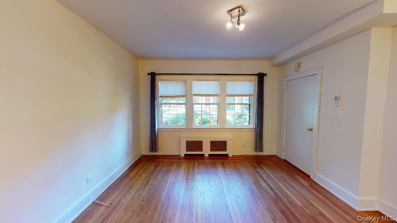 382 Burns Street 1 Property Photo 5