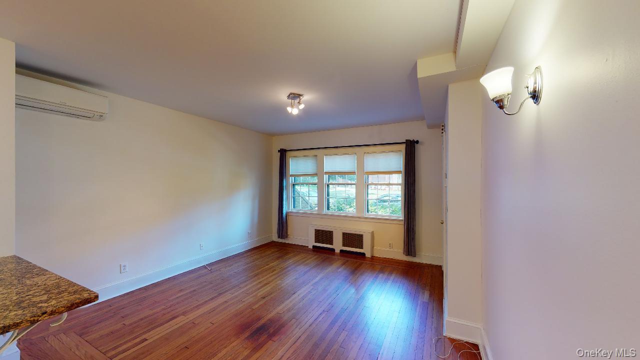 382 Burns Street 1 Property Photo 6