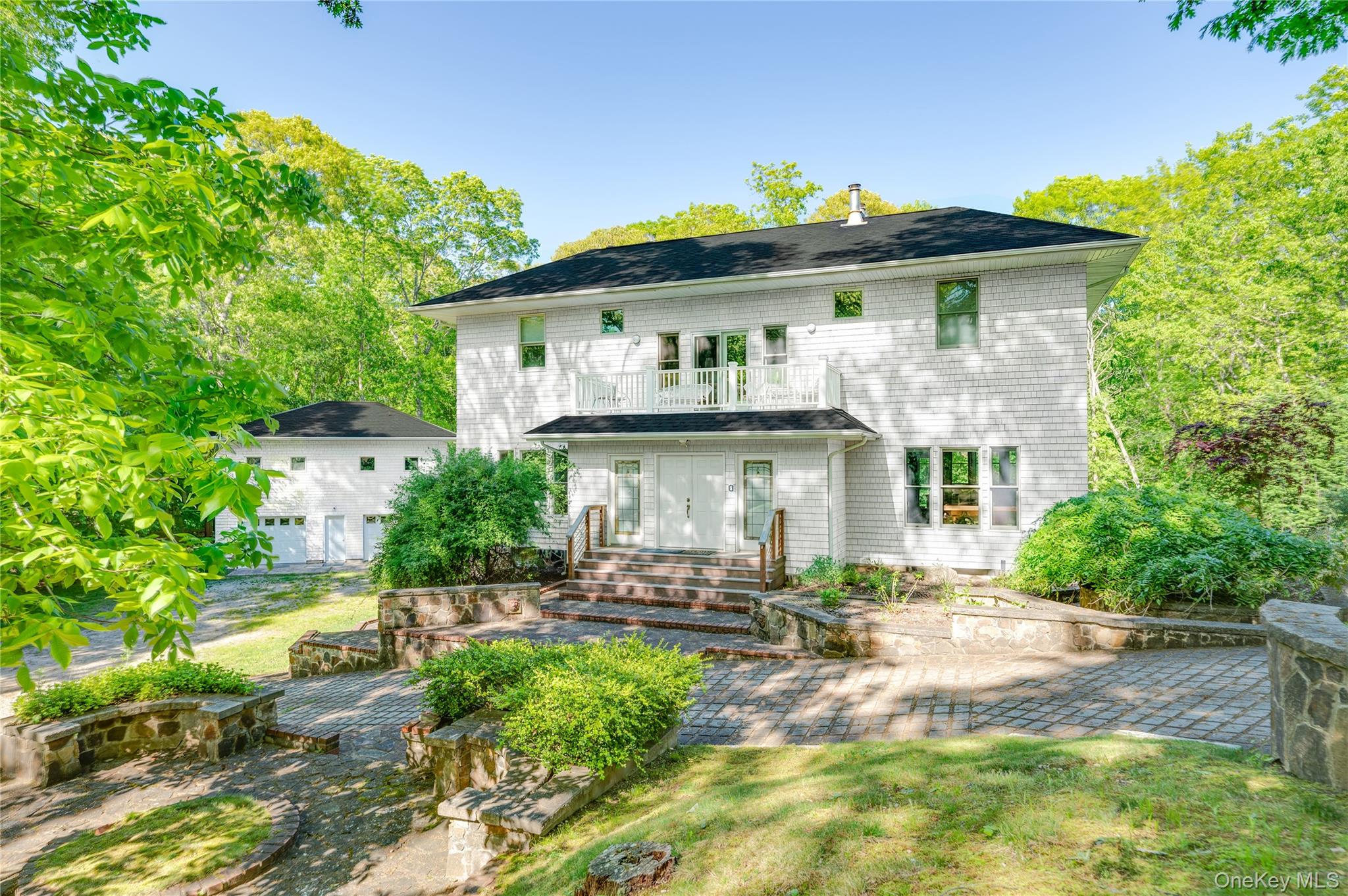 4 Bayview Avenue Property Photo 2