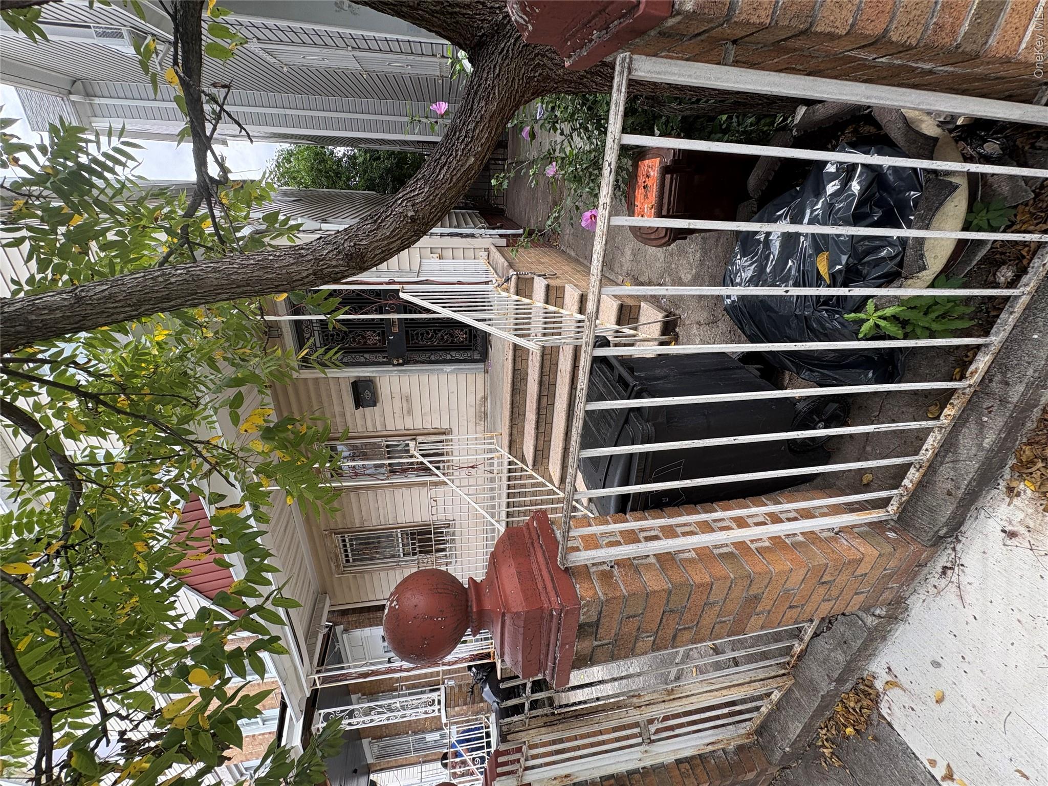 169 Warwick Street Property Photo 2