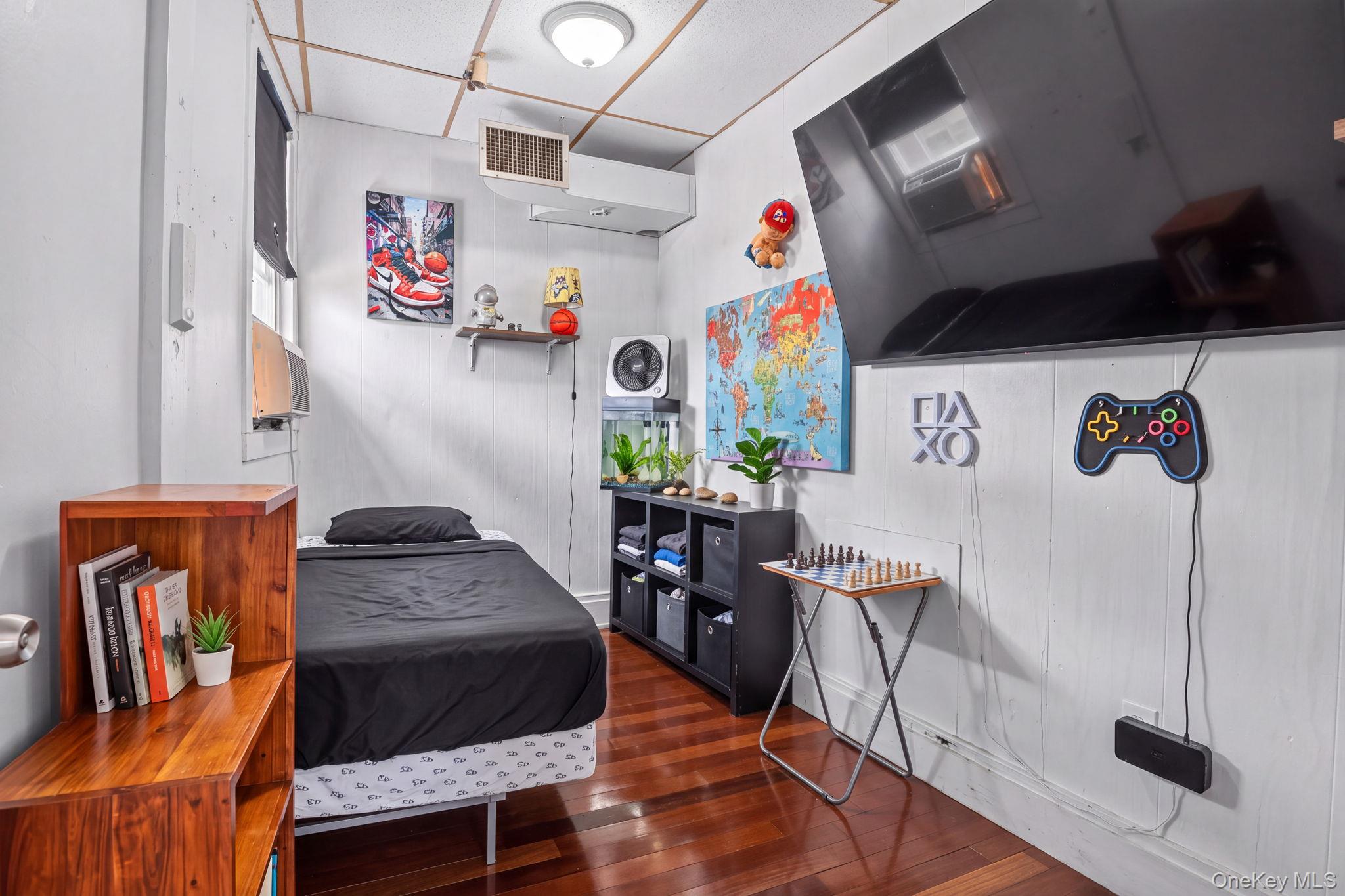 11 S White Street Property Photo 10