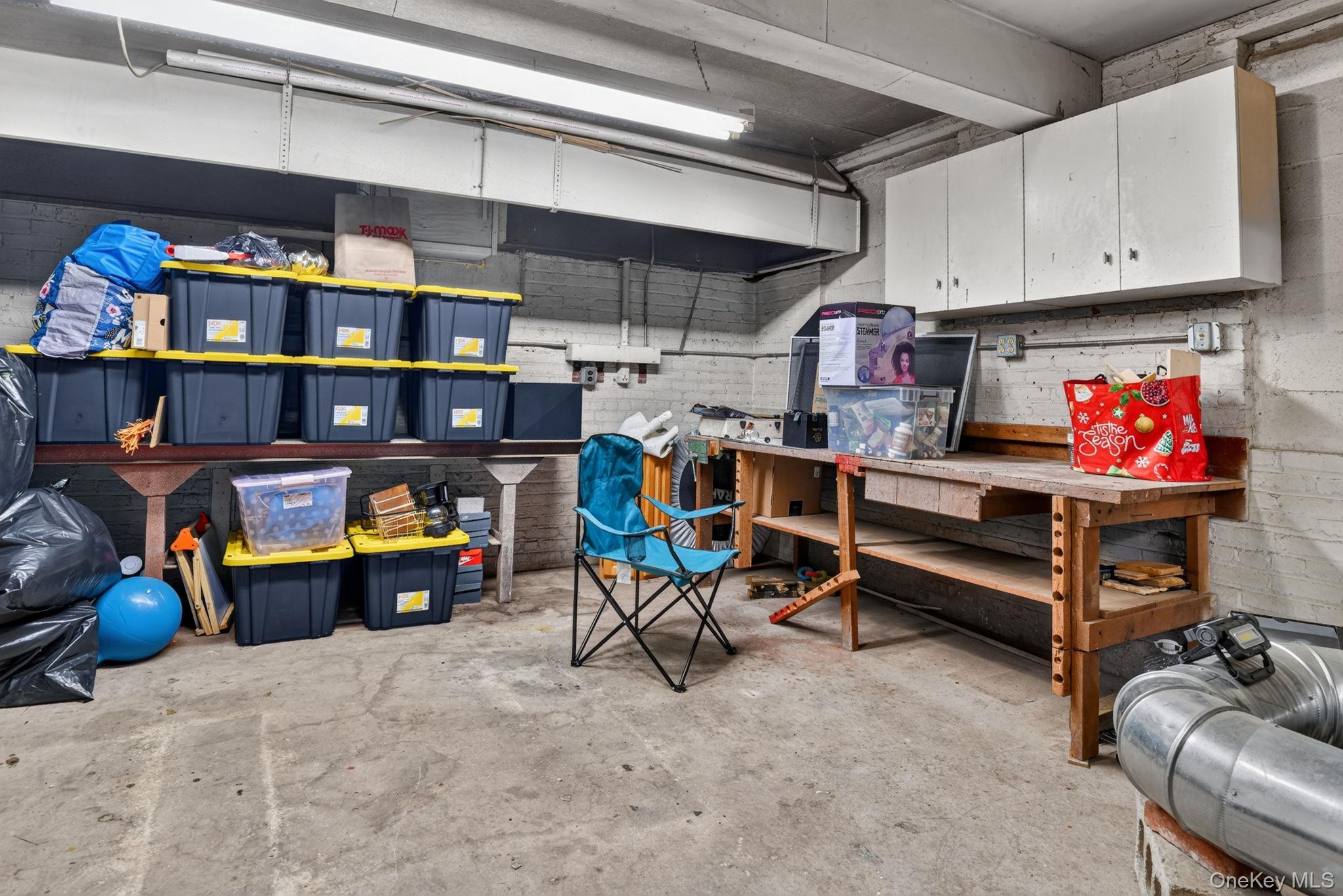 11 S White Street Property Photo 11