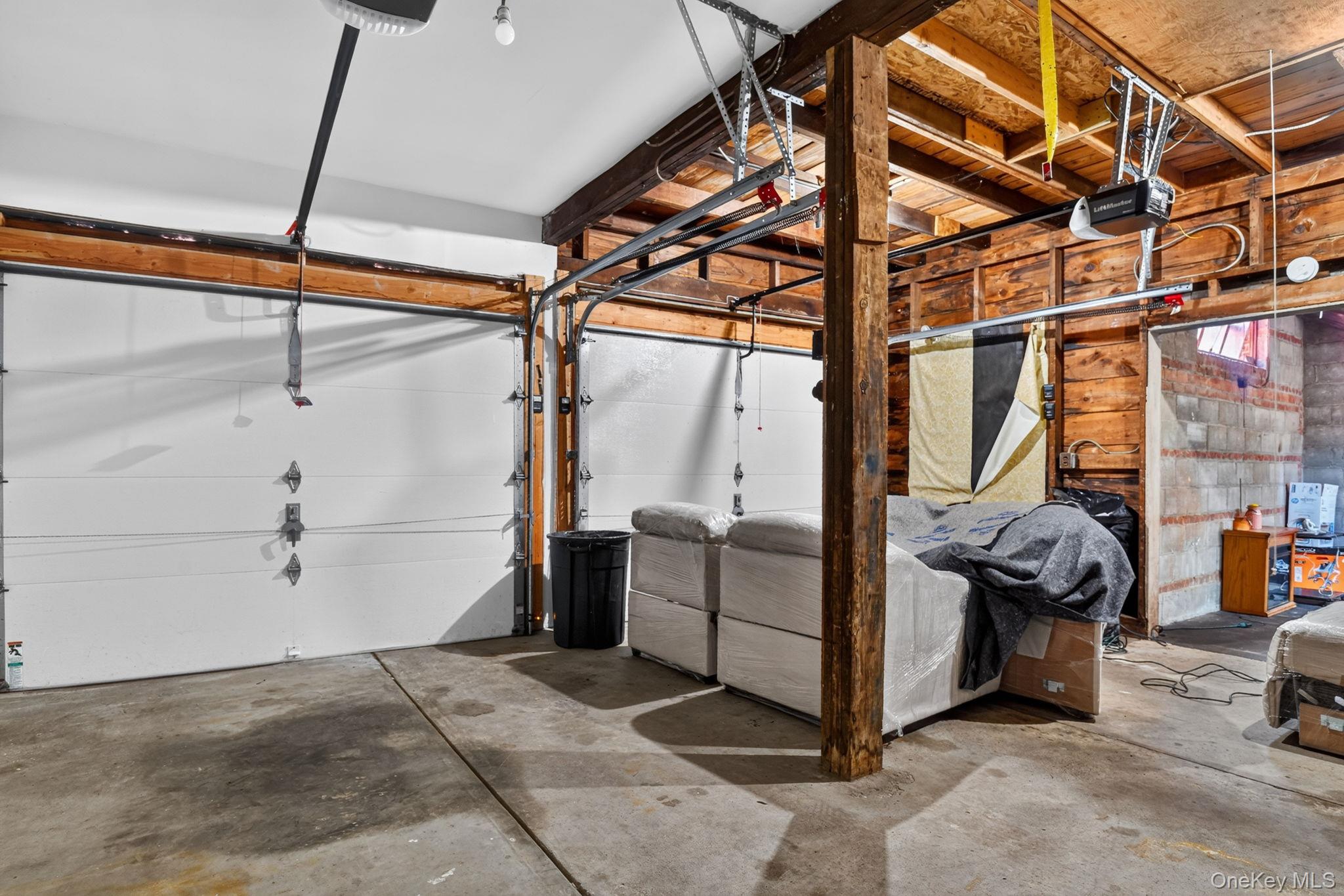 11 S White Street Property Photo 15