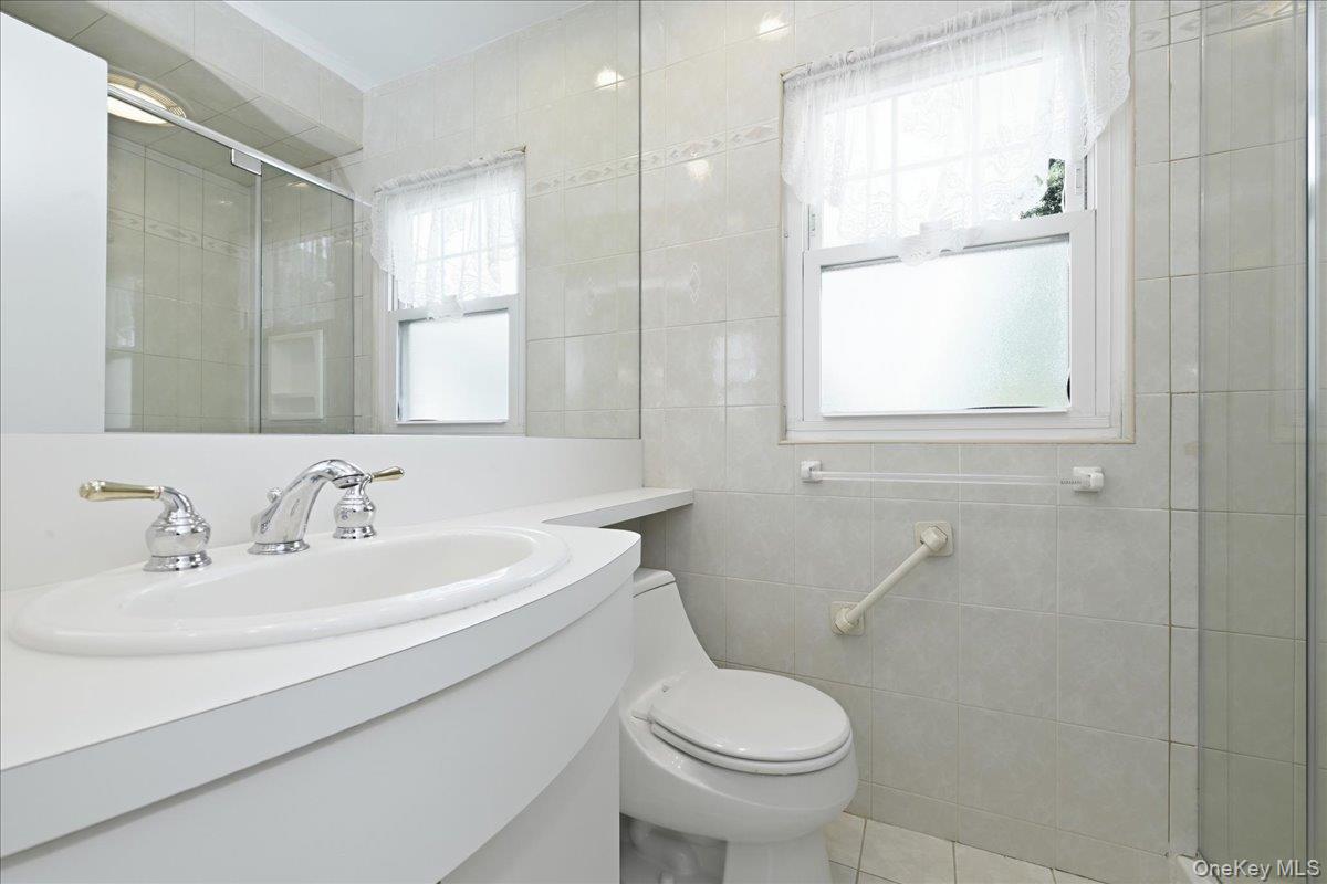 303 Caroline Avenue Property Photo 16