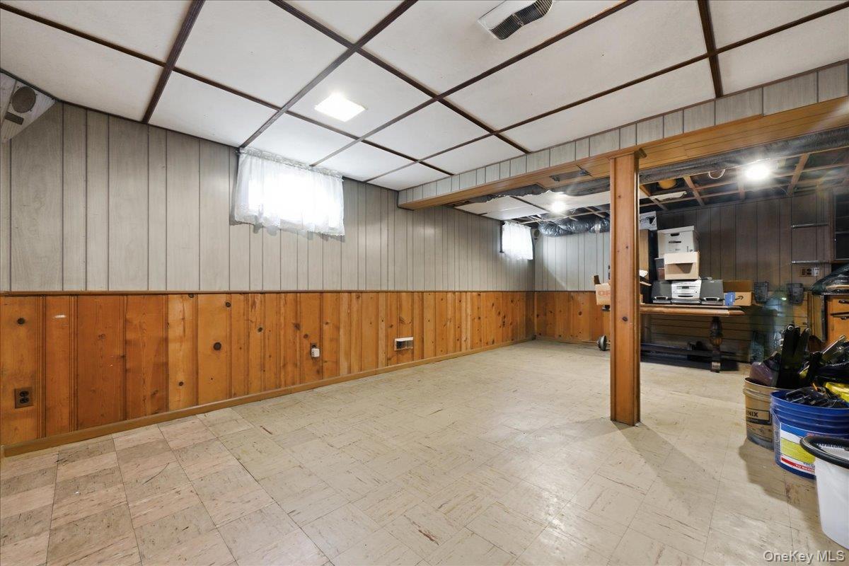 303 Caroline Avenue Property Photo 24