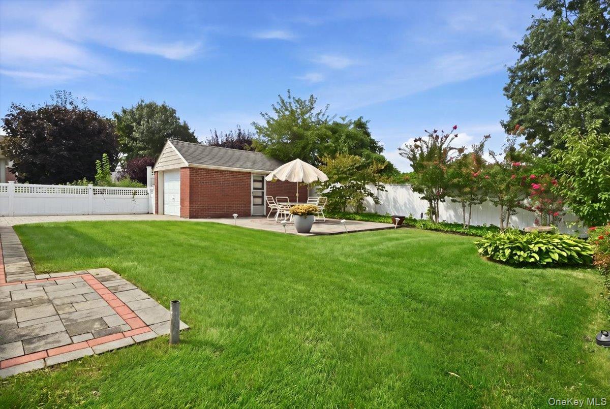 303 Caroline Avenue Property Photo 25