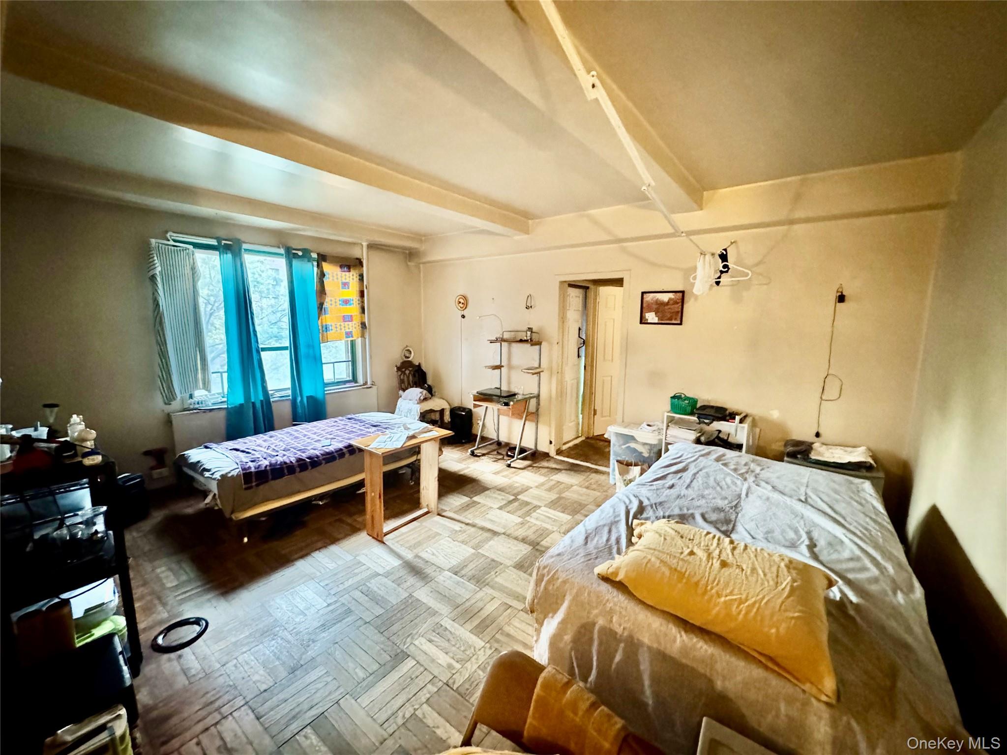 1503 Metropolitan Avenue 6e Property Photo 2