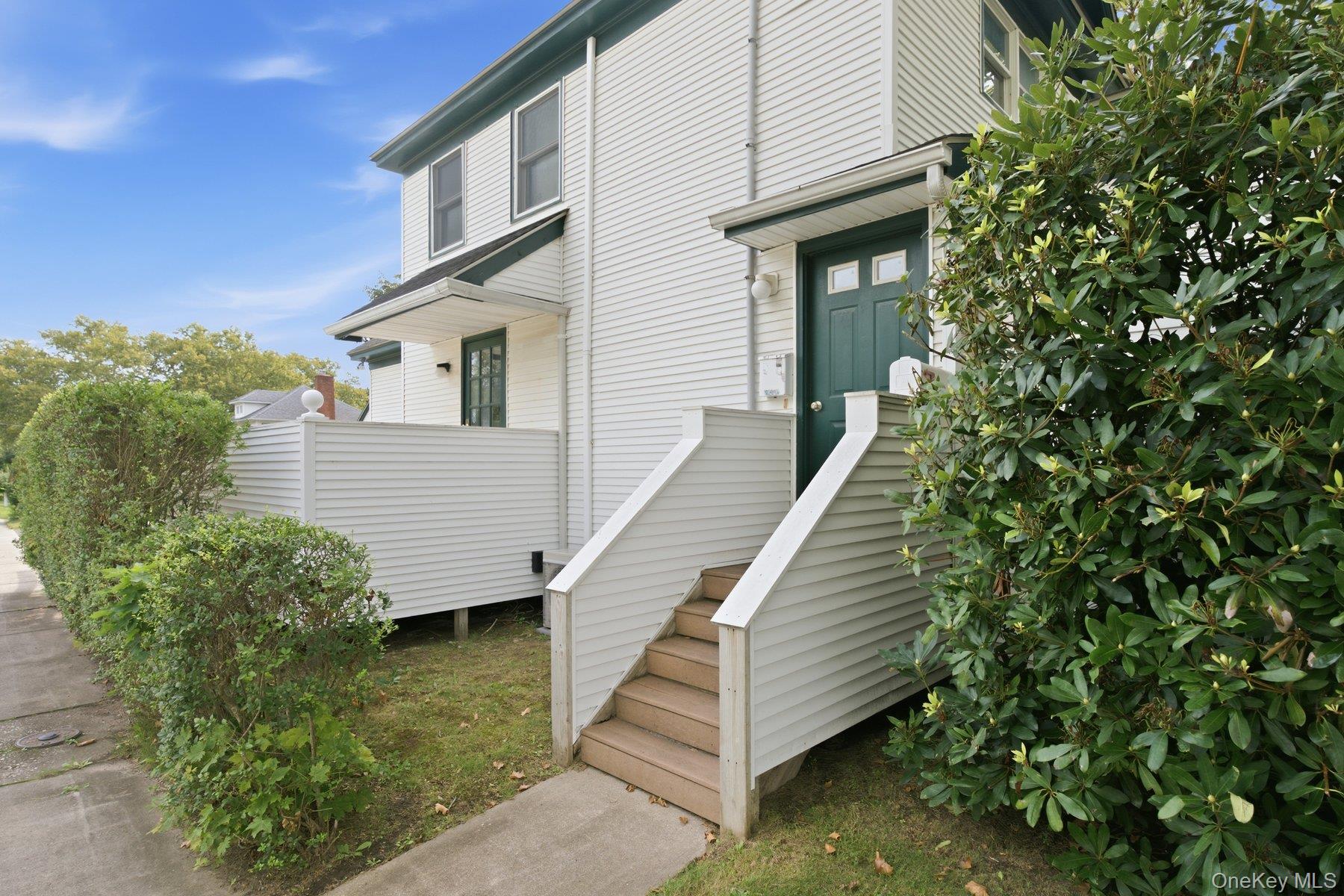 1228 Roanoke Avenue Property Photo 5