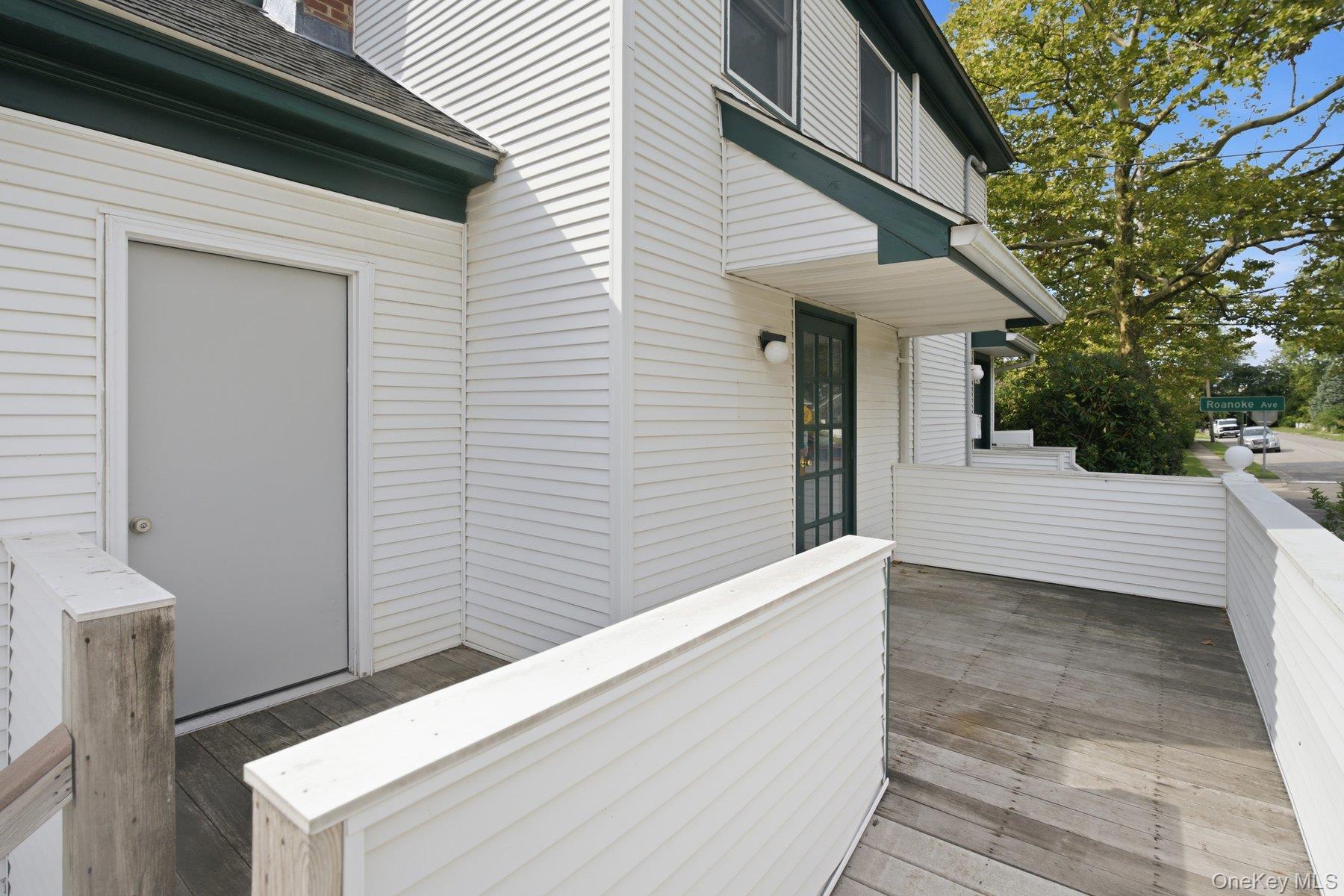 1228 Roanoke Avenue Property Photo 6
