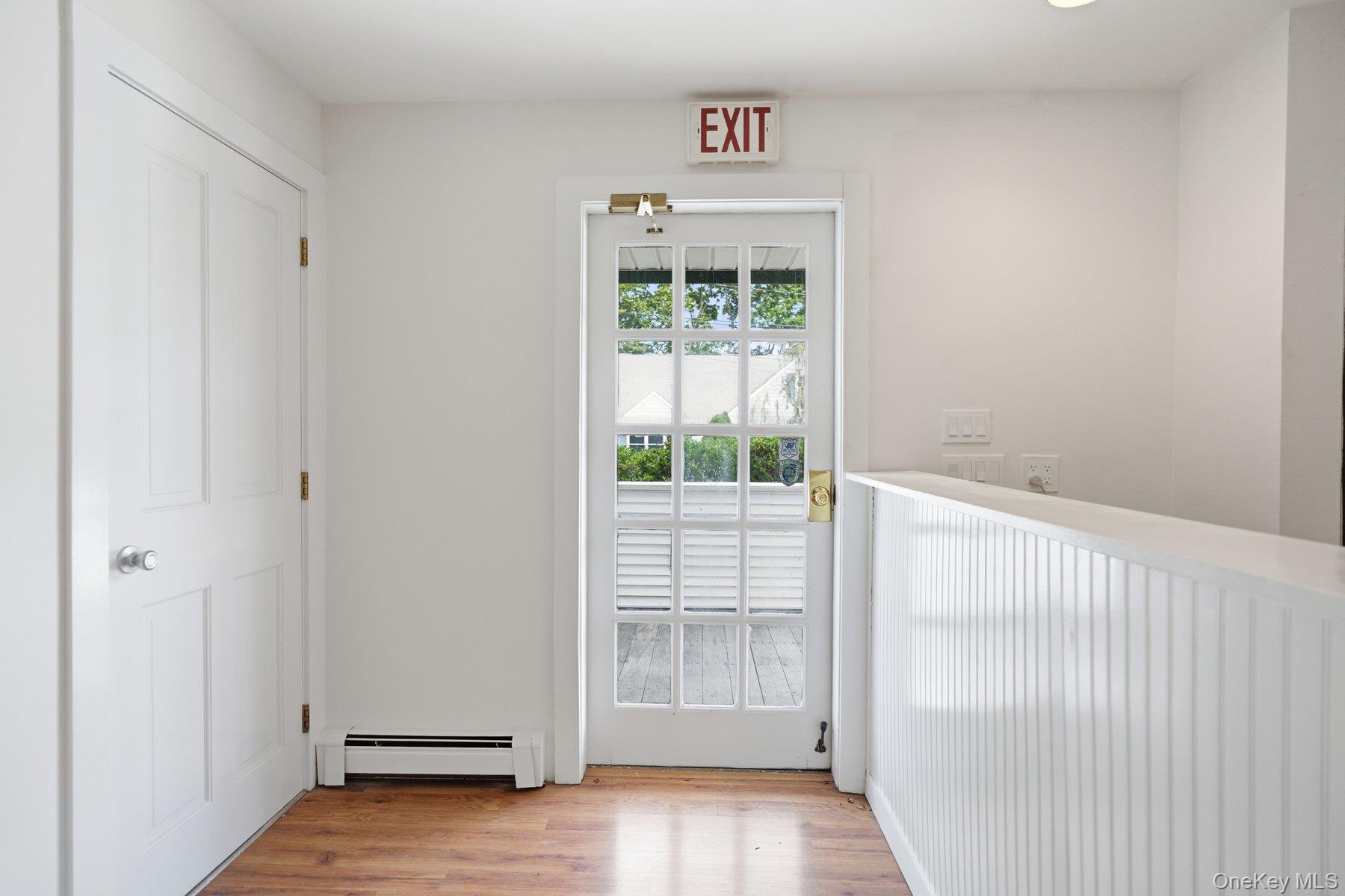 1228 Roanoke Avenue Property Photo 7