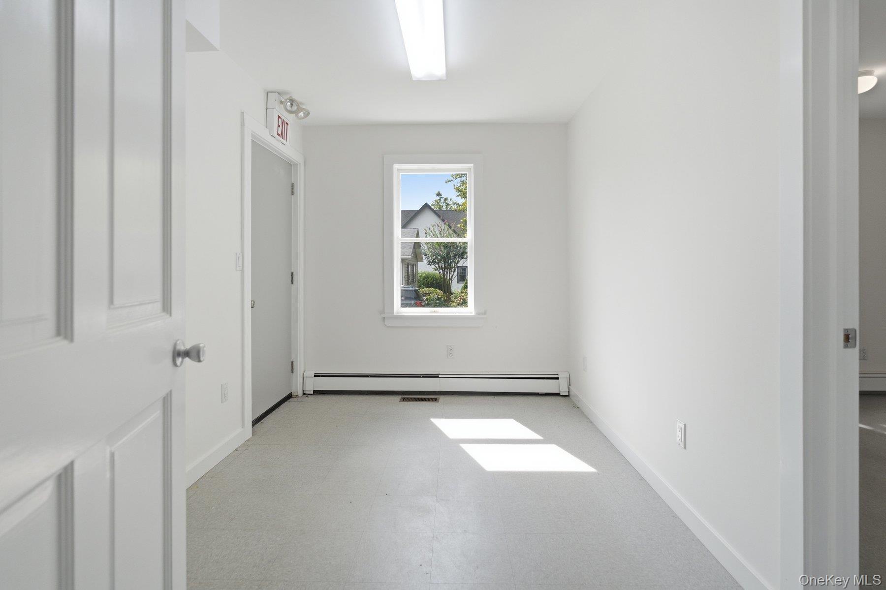 1228 Roanoke Avenue Property Photo 15